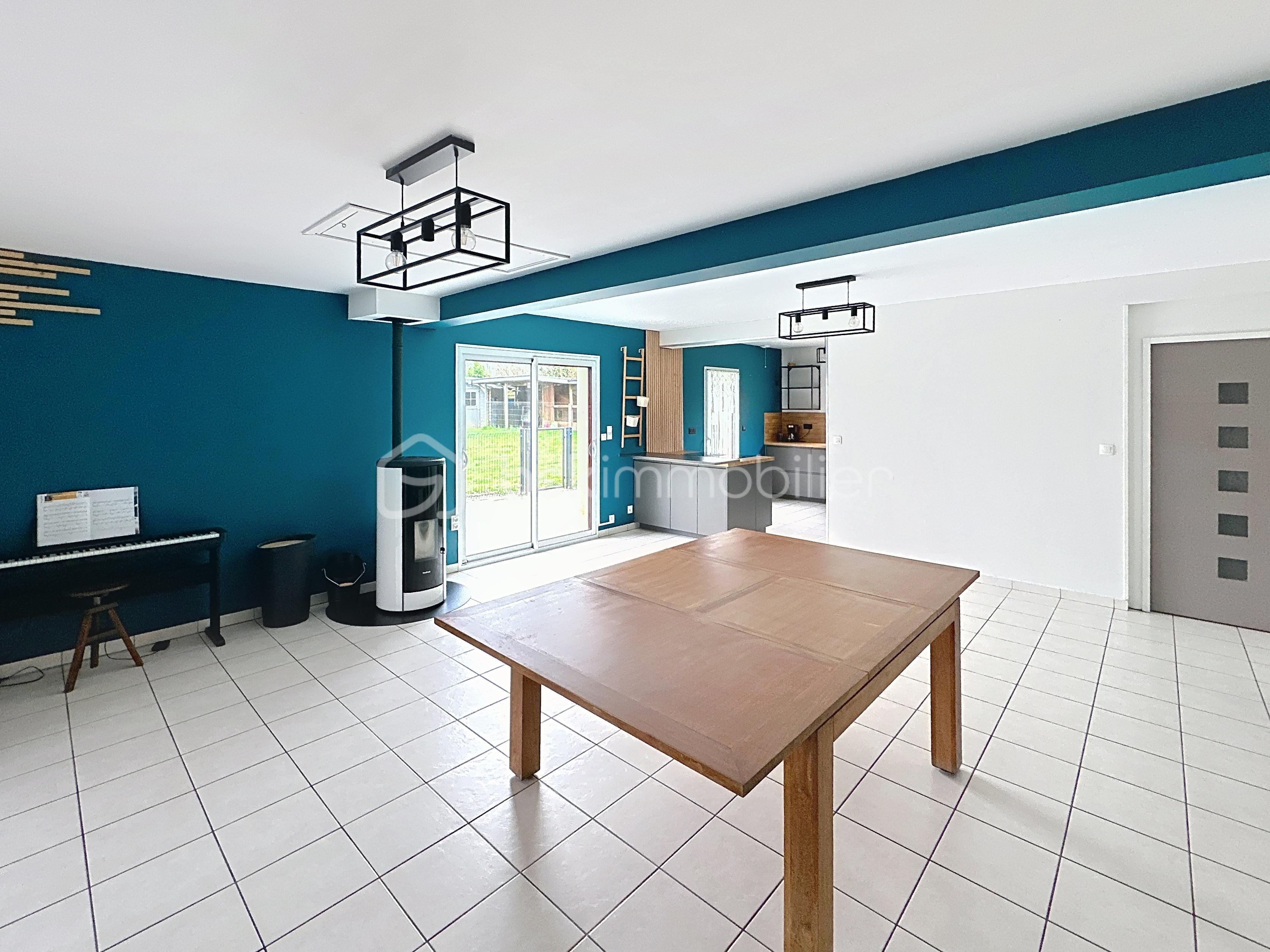 Maison de 230 m² - st-urbain_00005_5f92095.jpg