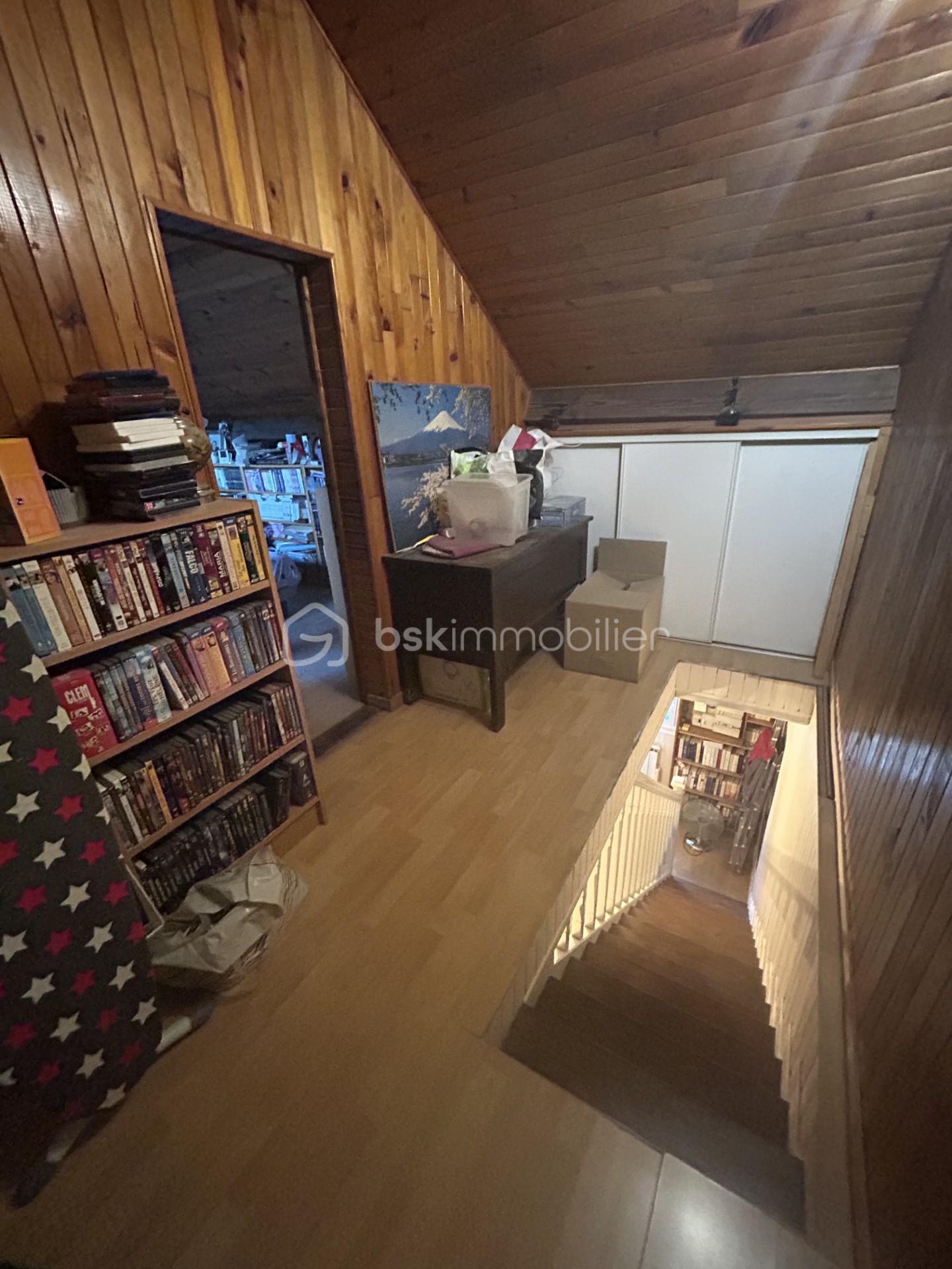 Maison de 86 m² - PHOTO 25 DEGAGEMENT COMBLES.jpg