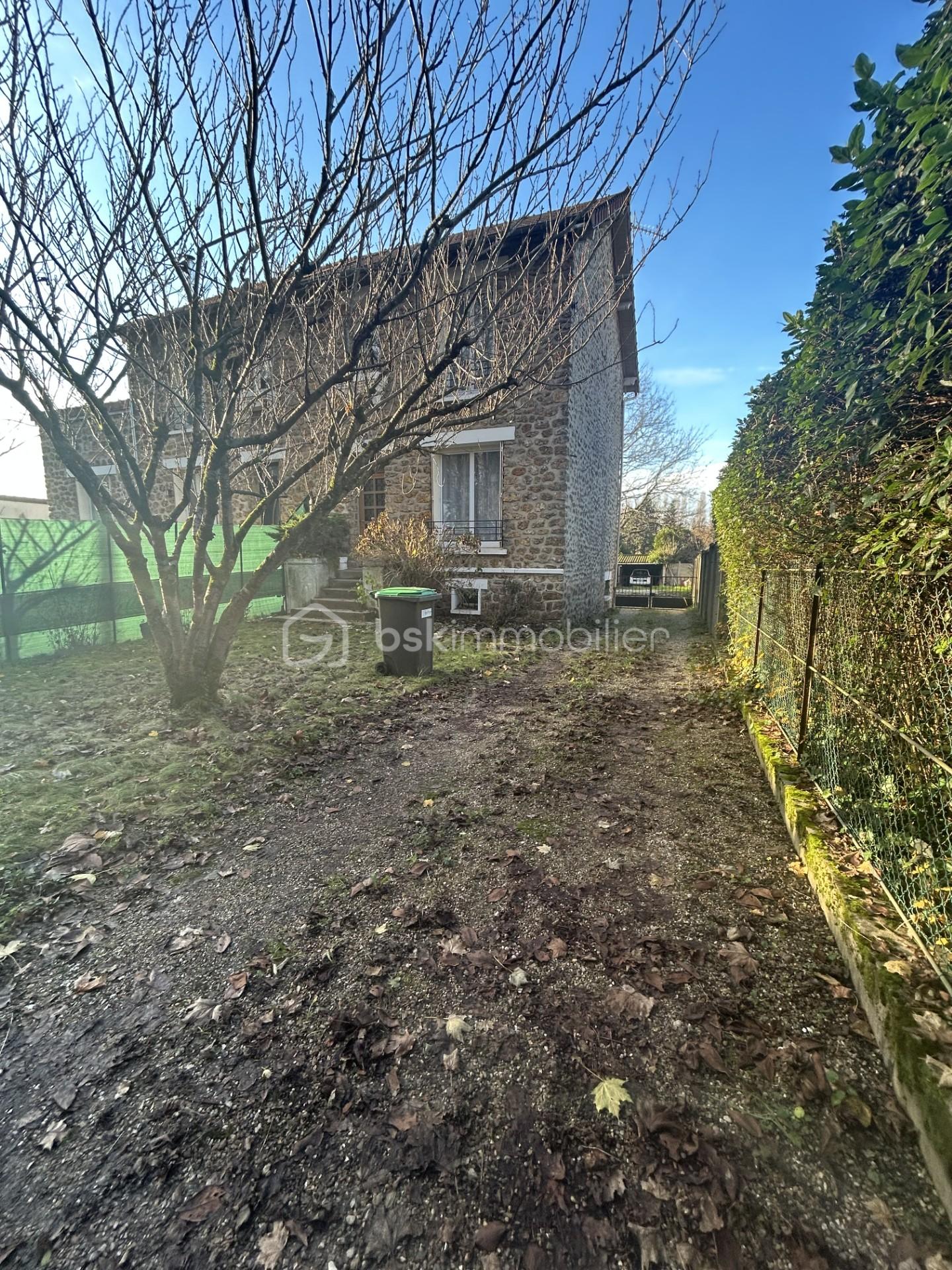 Maison de 86 m² - PHOTO 4 DEVANTURE.jpg