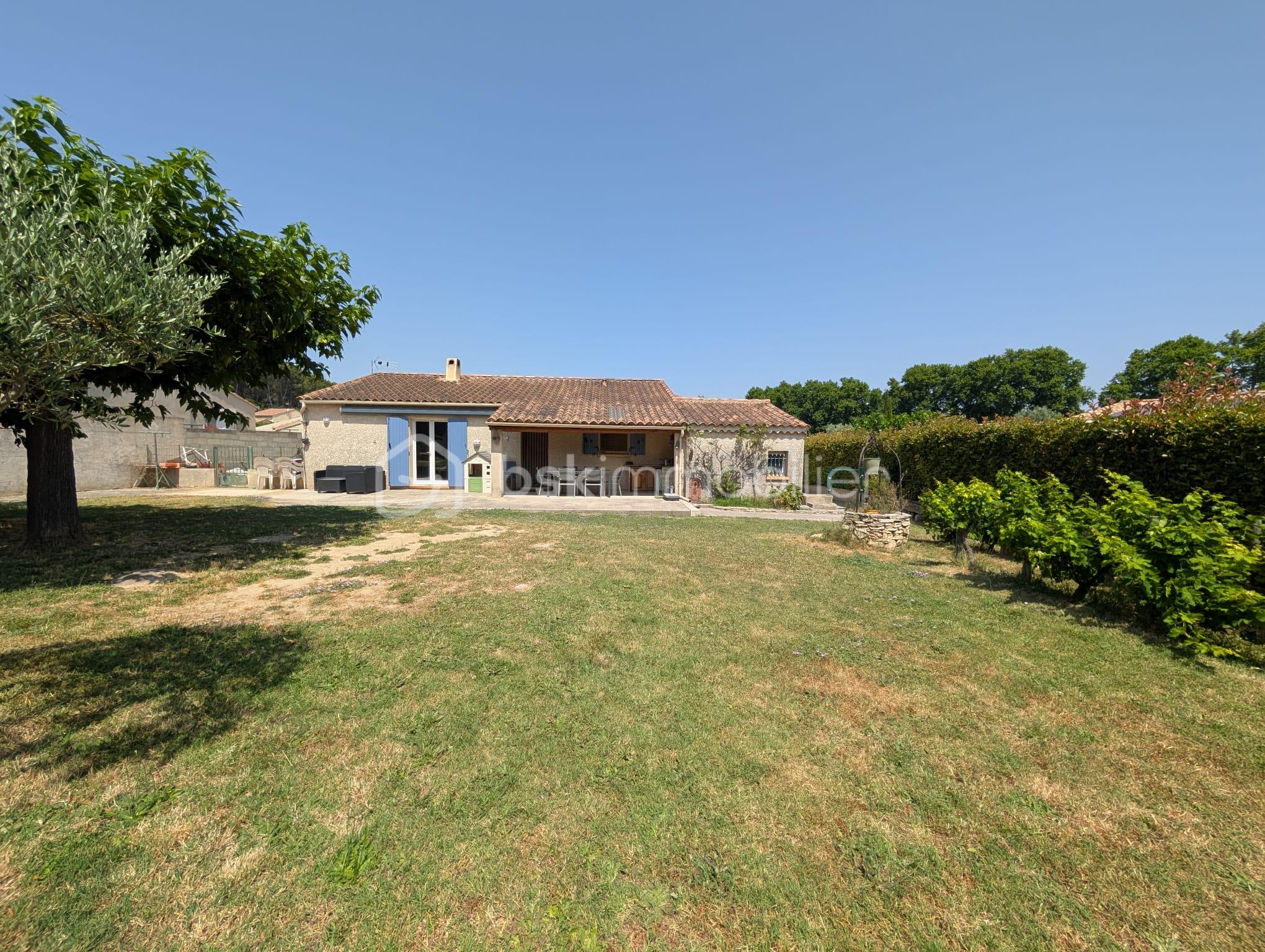 Maison de 100,36 m² - jardin face.jpg