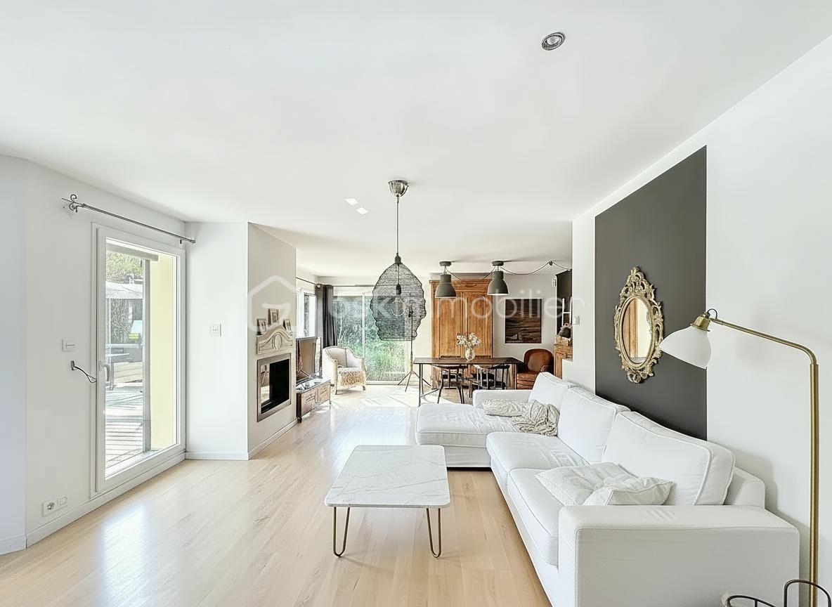Maison contemporaine de 177 m² - generated_2025-10-01T10_47_37.726.jpg