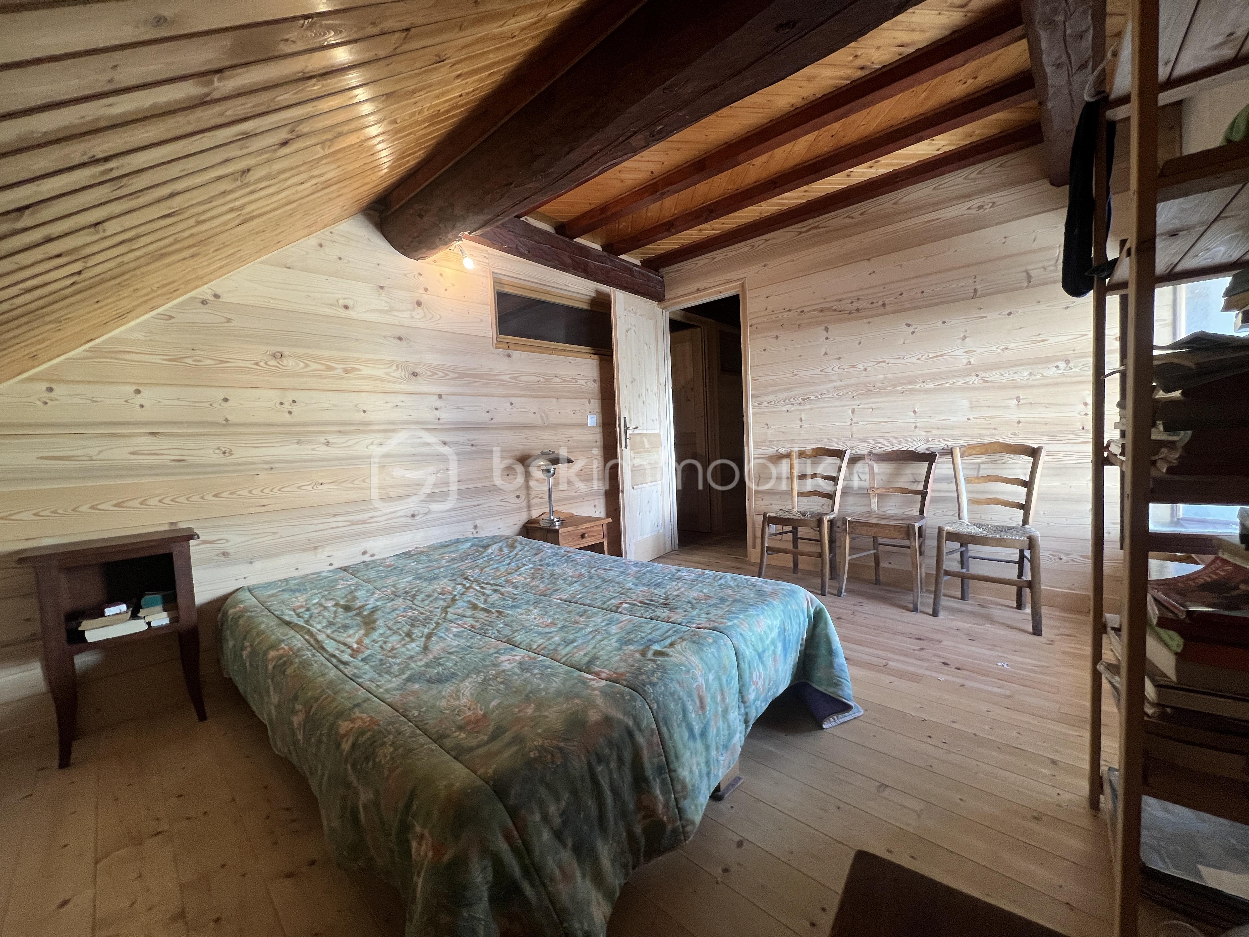 Maison ancienne de 120 m² - vue-chambre-principale-angle-2.JPG