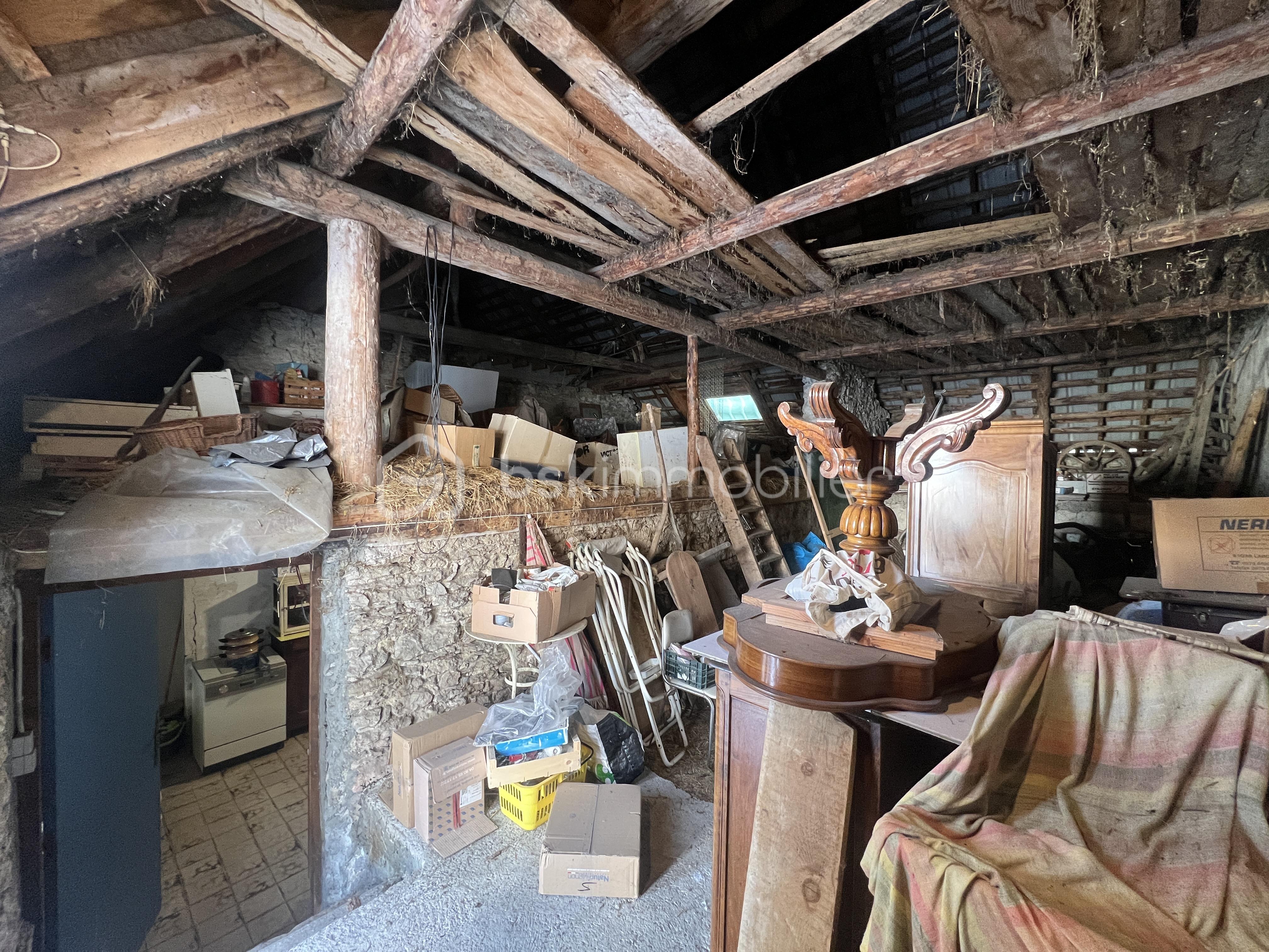 Maison ancienne de 120 m² - grange-grand-angle.JPG