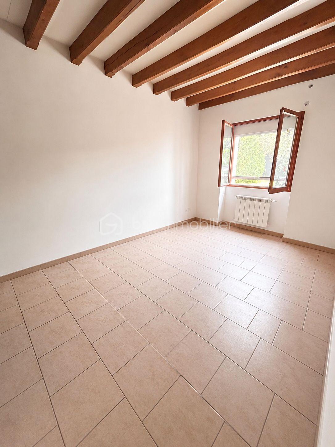 chambre 1 rdc .jpg