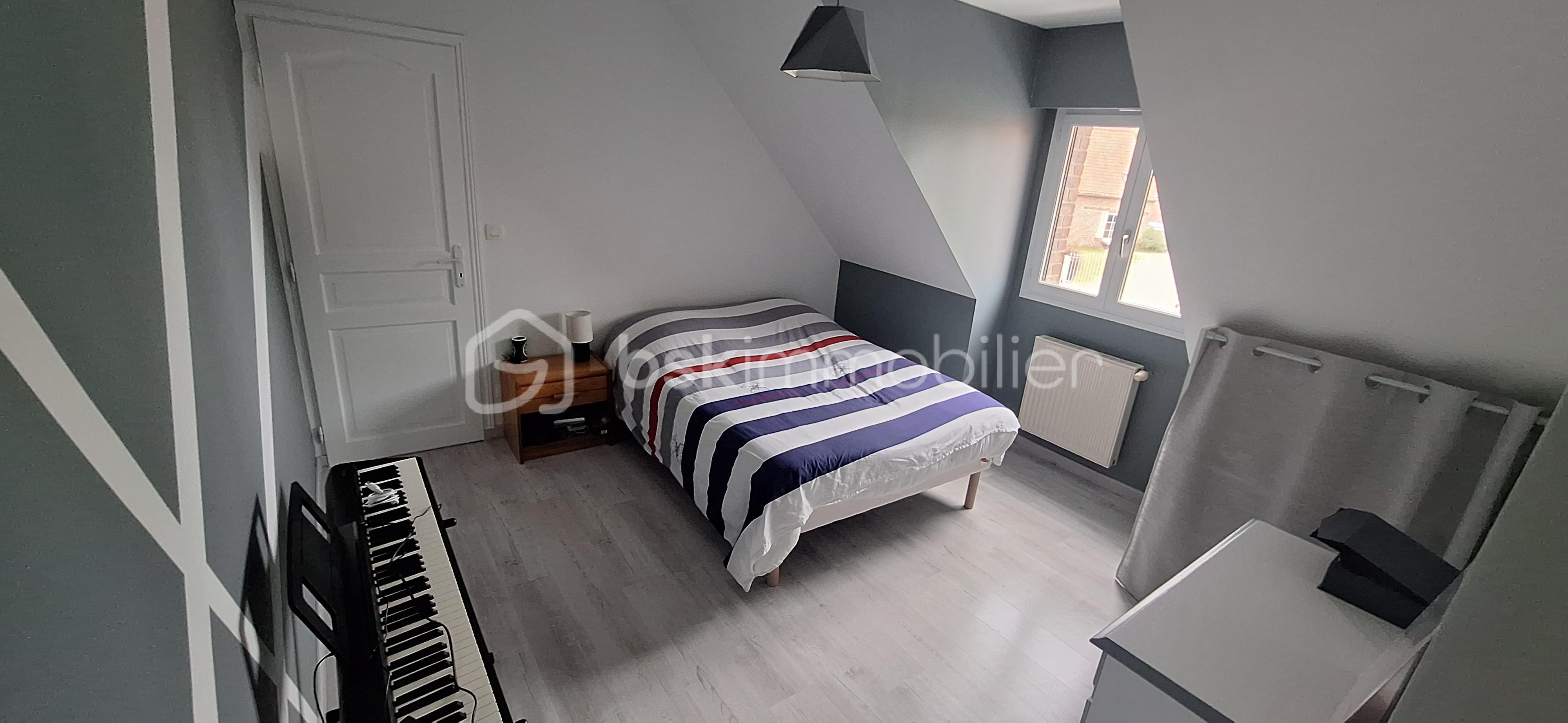 Maison traditionnelle de 194 m² - Chbe3 Etage(1).jpg