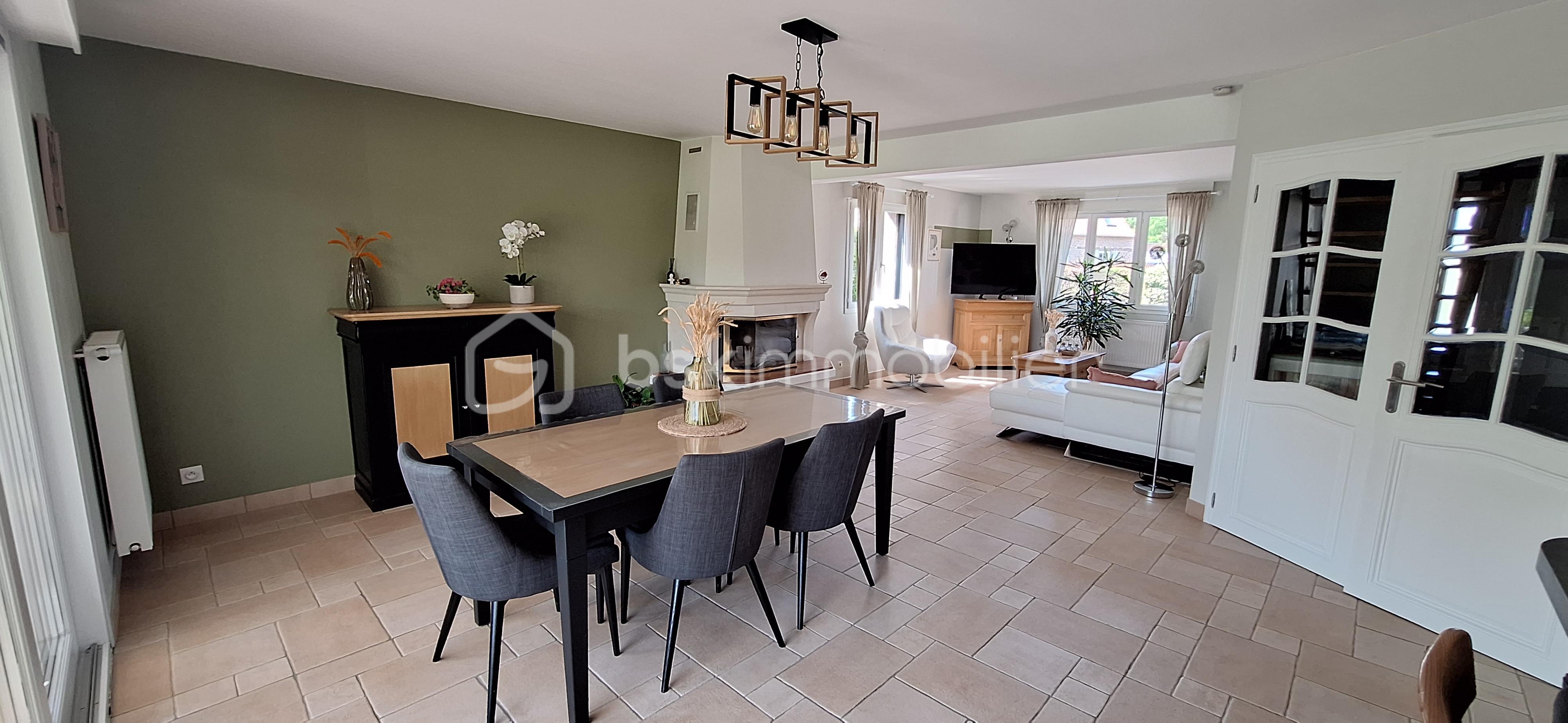 Maison traditionnelle de 194 m² - Sejour.jpg