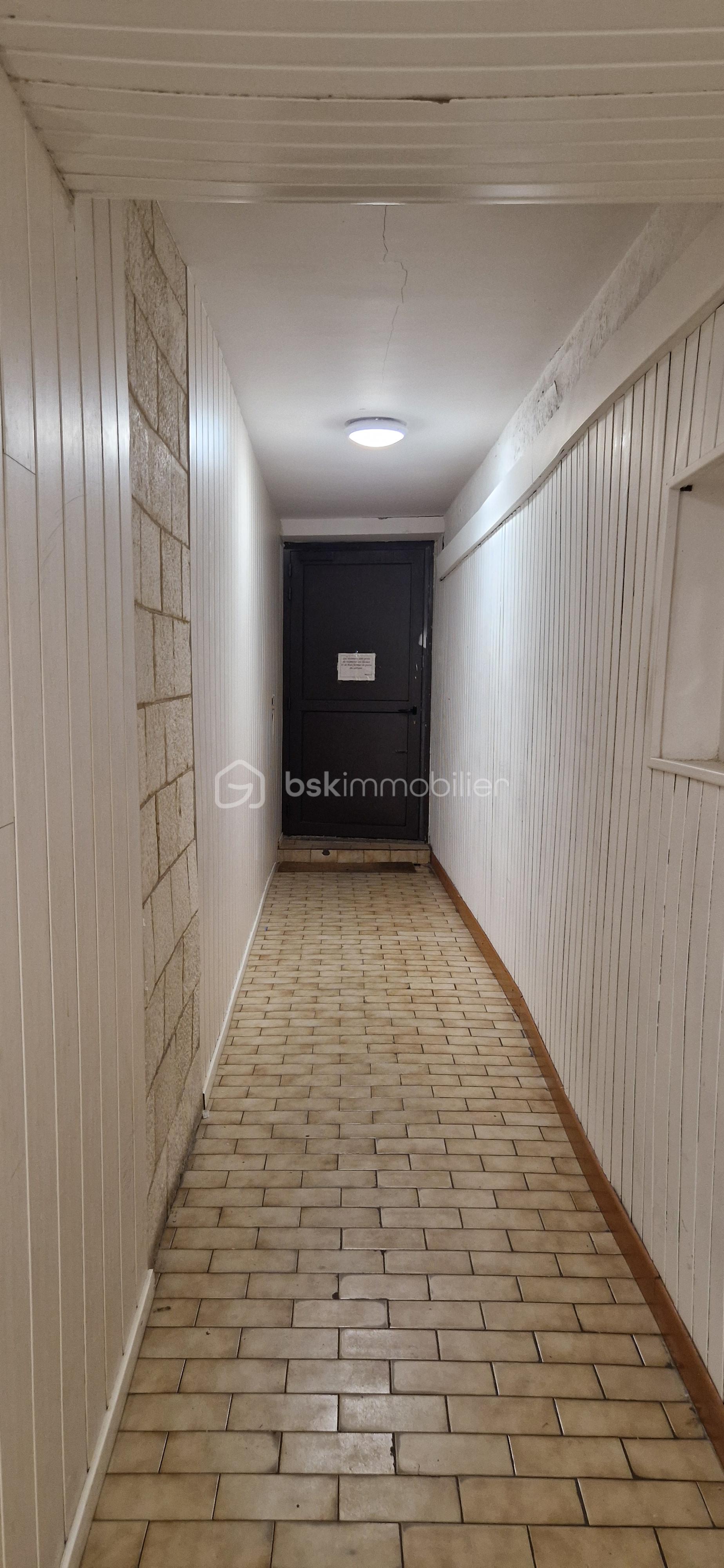 Appartement de 28 m² - 20250708_175131.jpg