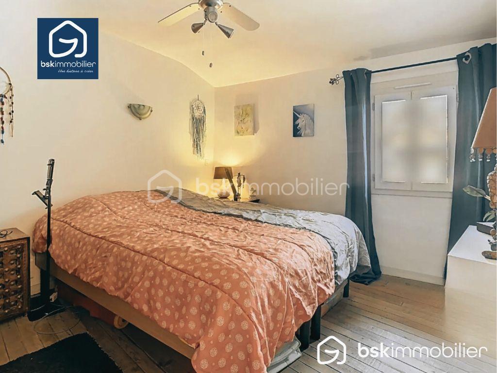 Maison de village de 70 m² - Boulernere_maison-70m2_chambre1_Lydia-Courtois-BSK-Immobilier-05.jpg.jpg