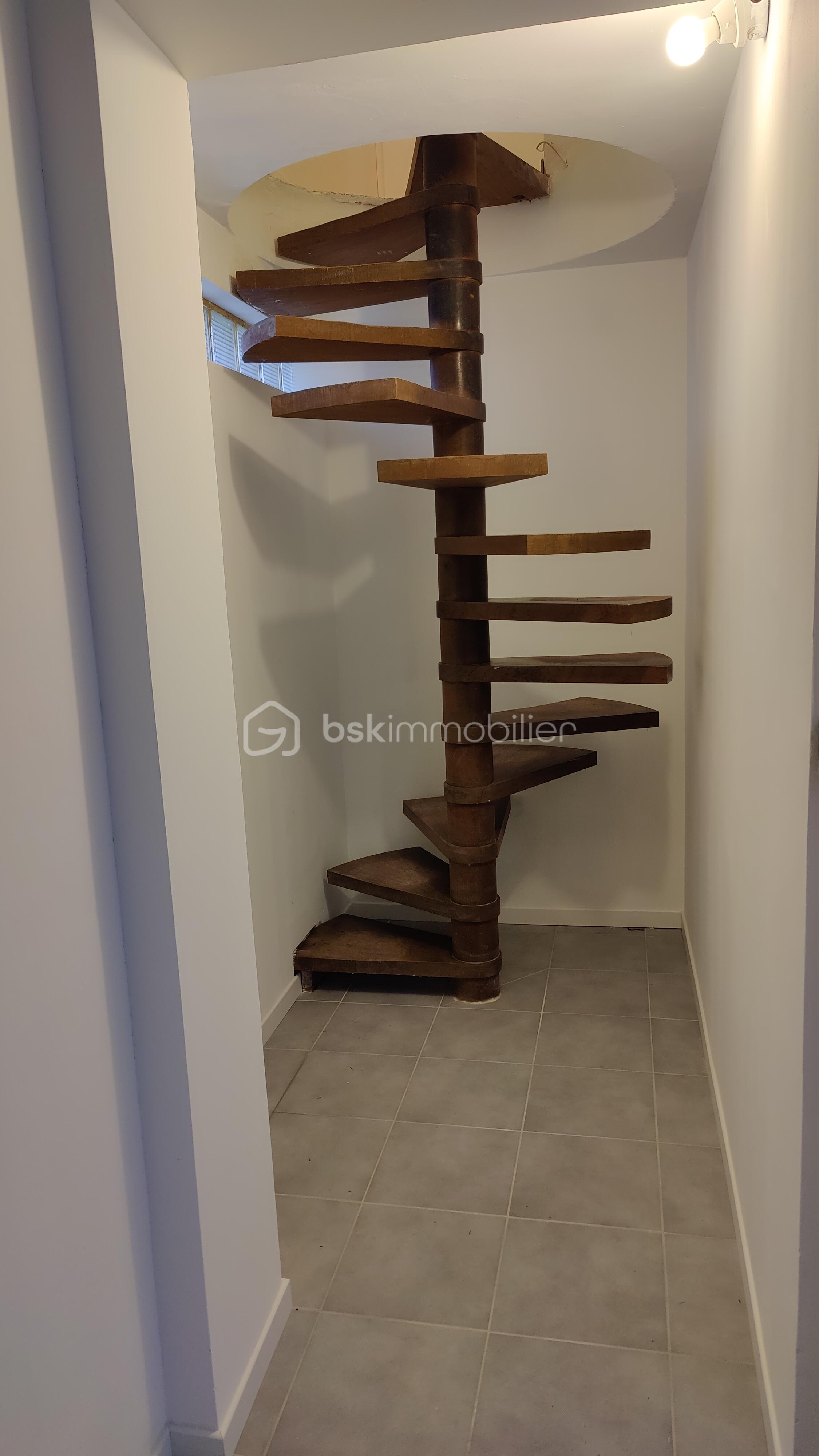 Immeuble de 195 m² - IMG20251211155057.jpg