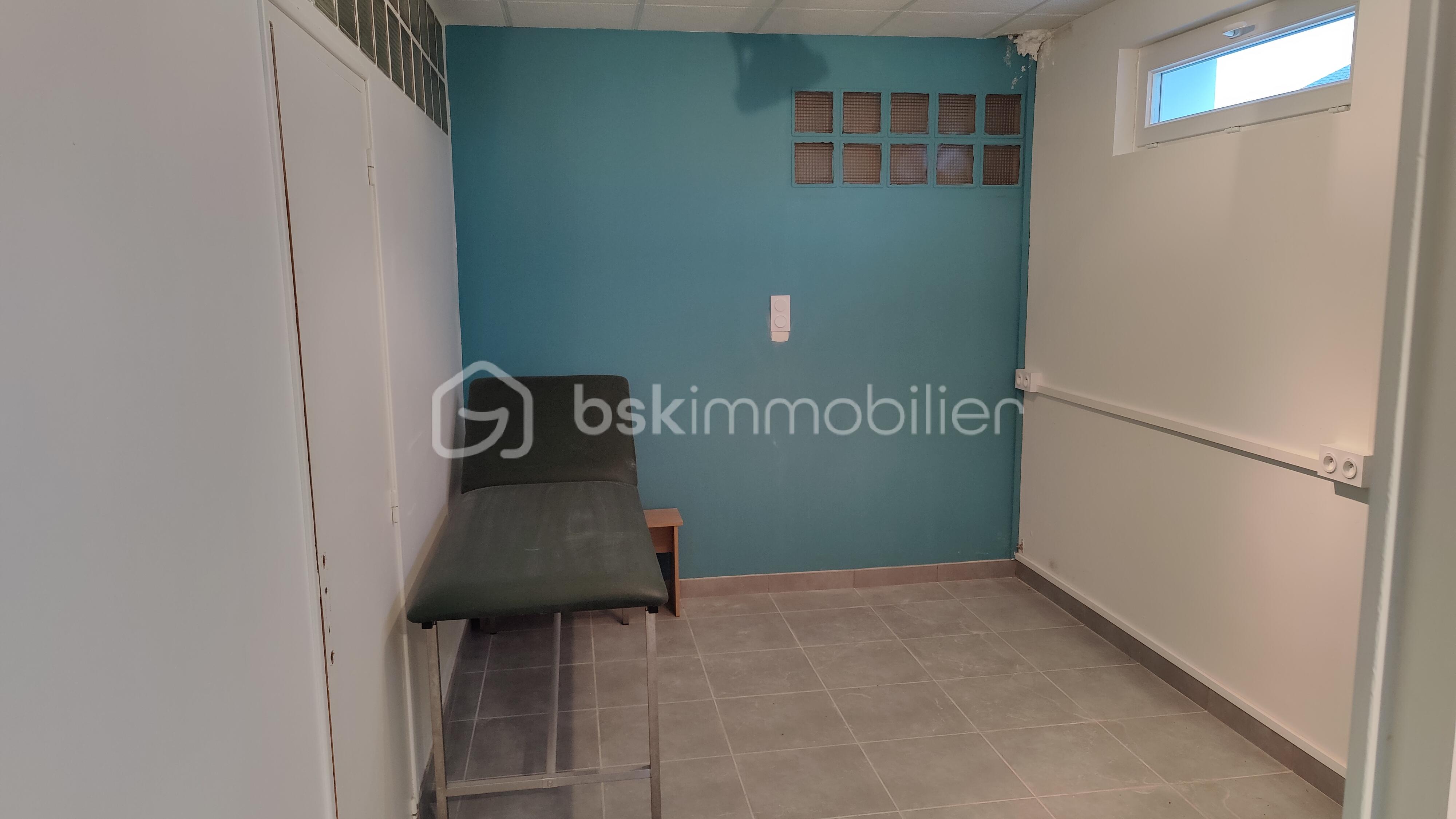 Immeuble de 195 m² - IMG20251211162327.jpg