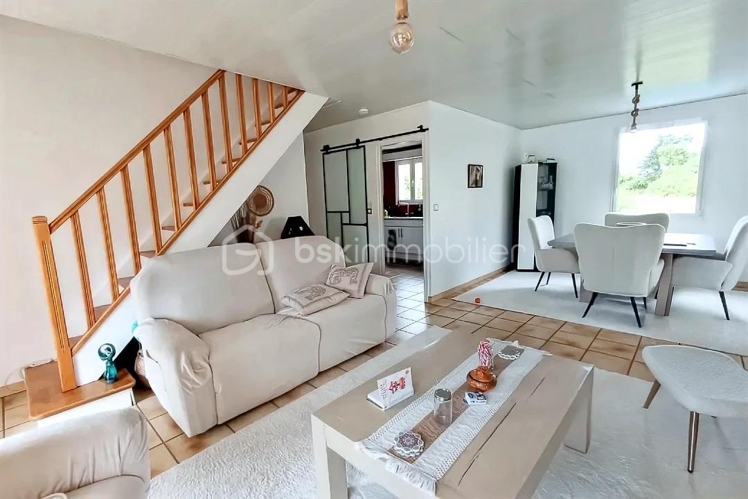 Maison de 135 m² - hoqi-70f9ad5f35aa4712ac6b68353be84e92.jpg