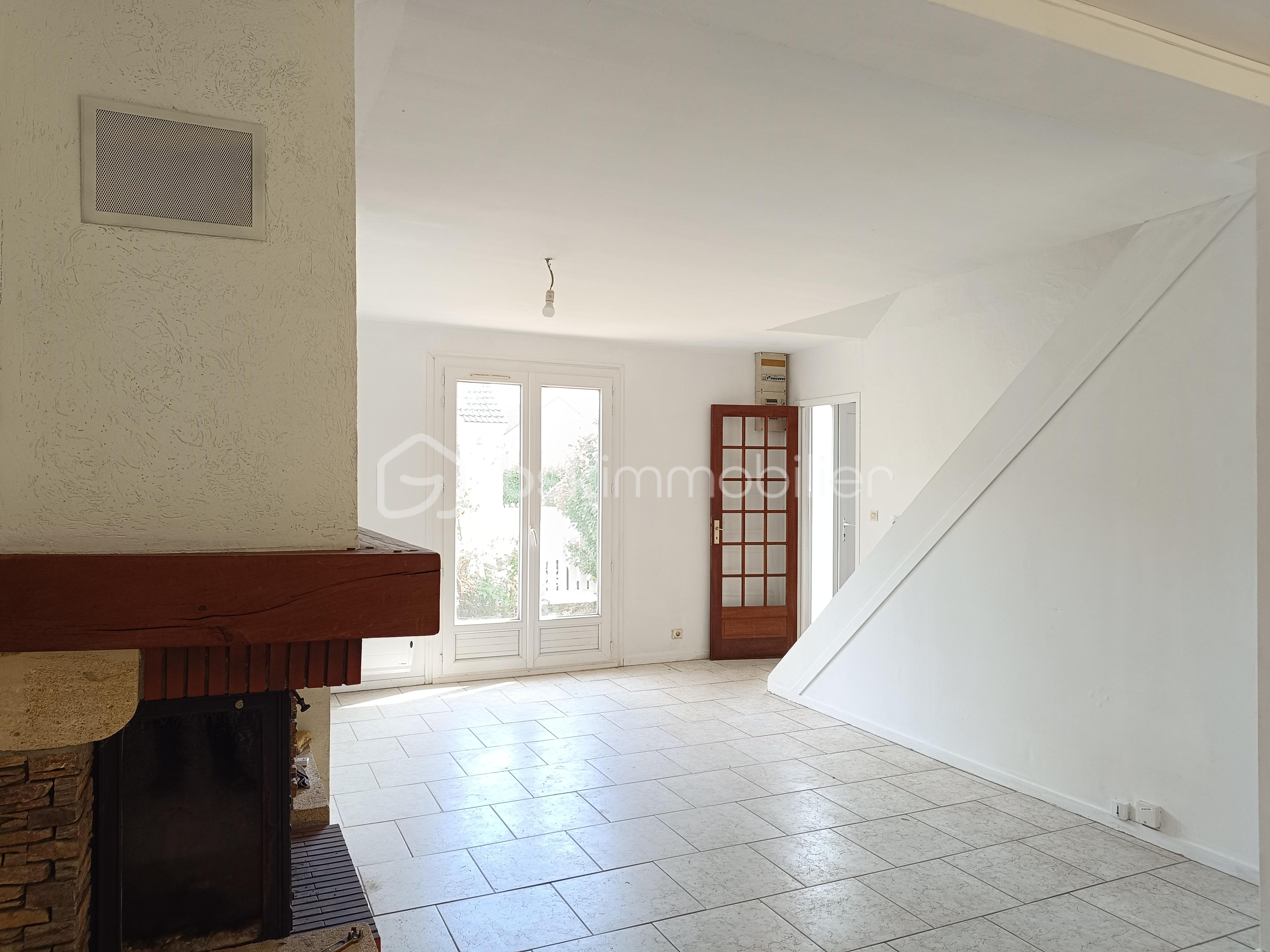 Pavillon de 110 m² - sal3.jpg