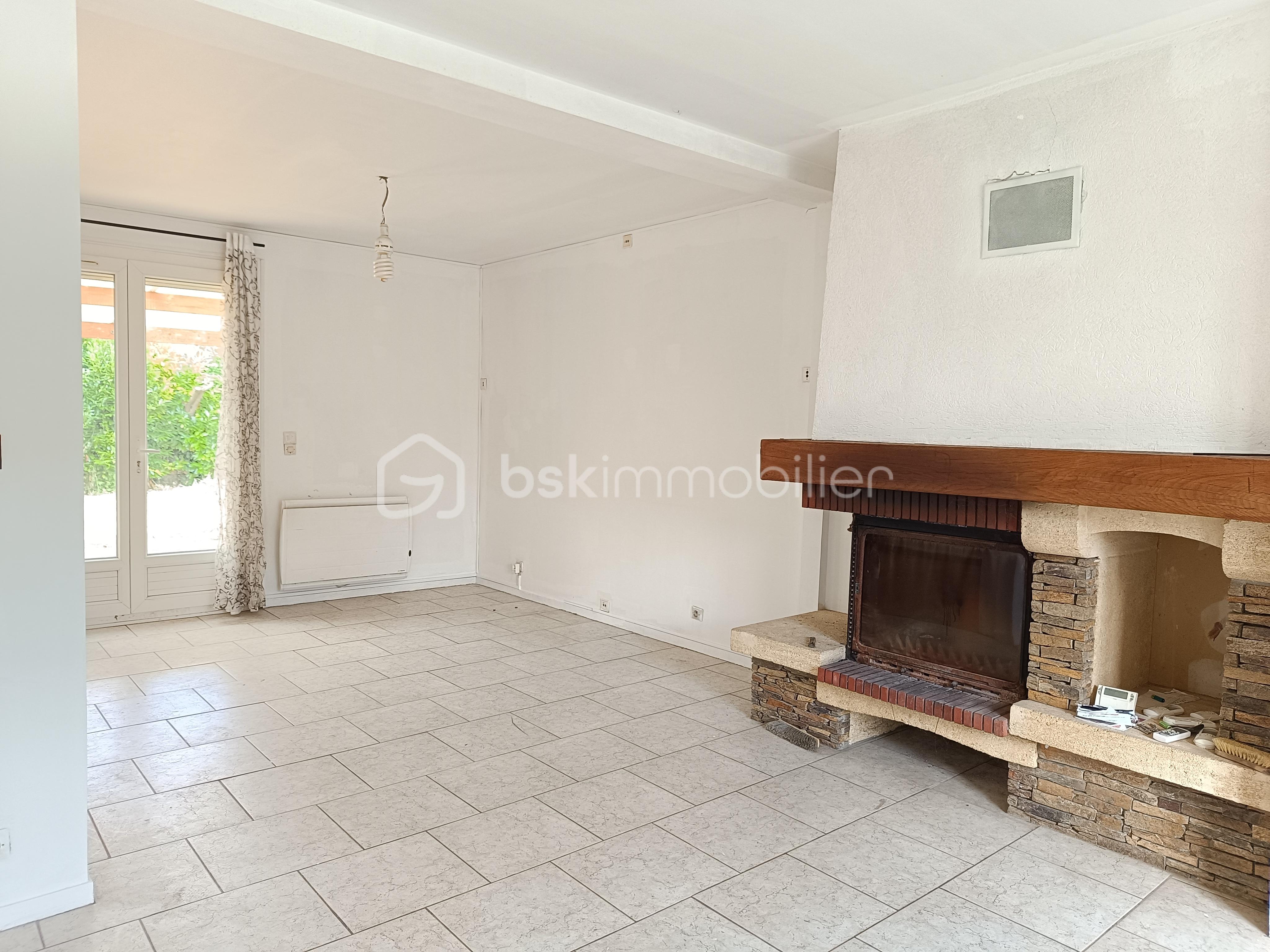 Pavillon de 110 m² - sal2.jpg