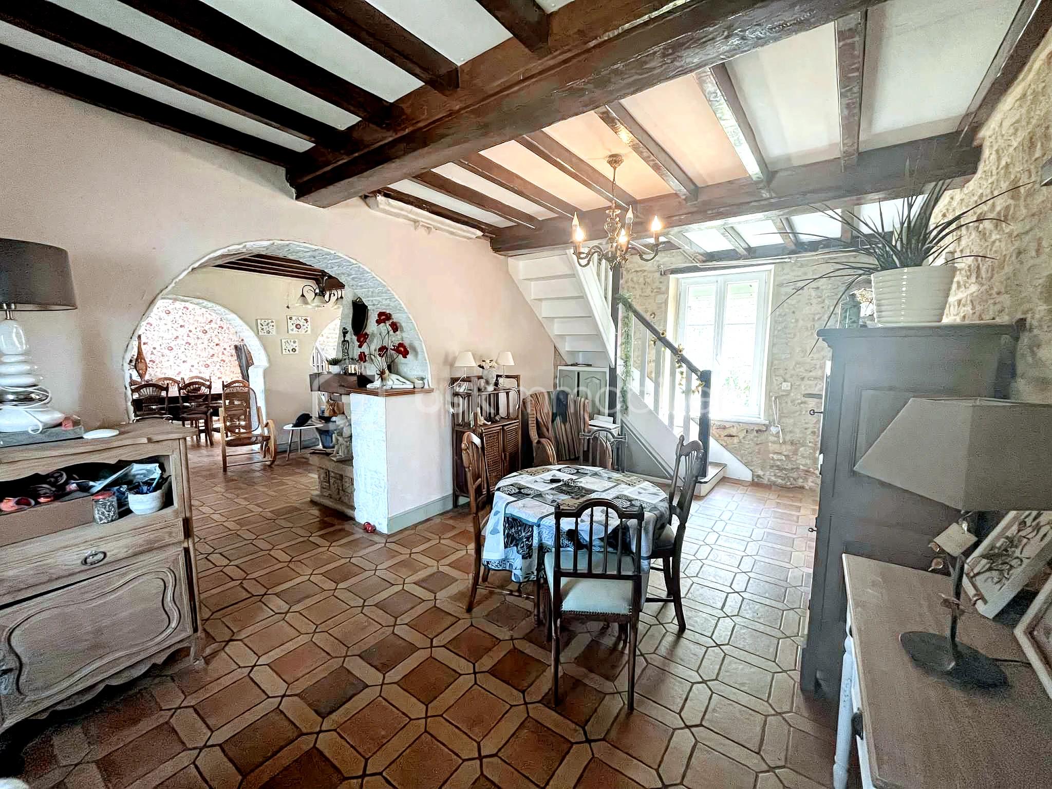 Maison en pierre de 139 m² - b095e687-3182-485c-8901-a29cee9ab5e5.jpg