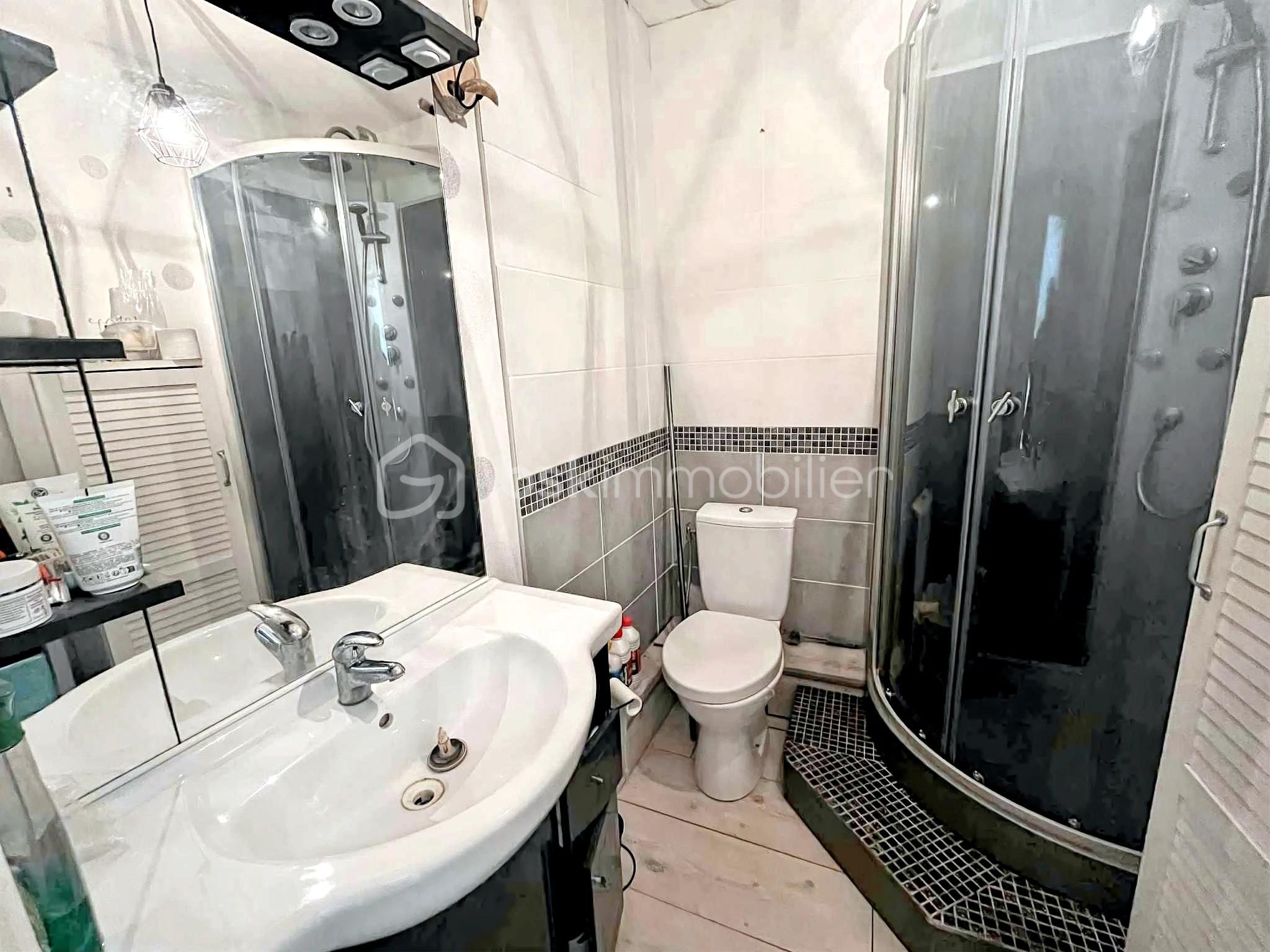 Maison en pierre de 139 m² - cb597a20-53e8-4b37-814a-6f07767cea30.jpg