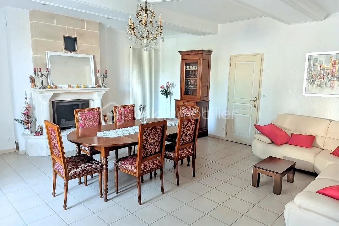 Demeure de 283 m² - hoqi-bc8d7c4702584d87b2b45d8bb42fa2f2.jpg