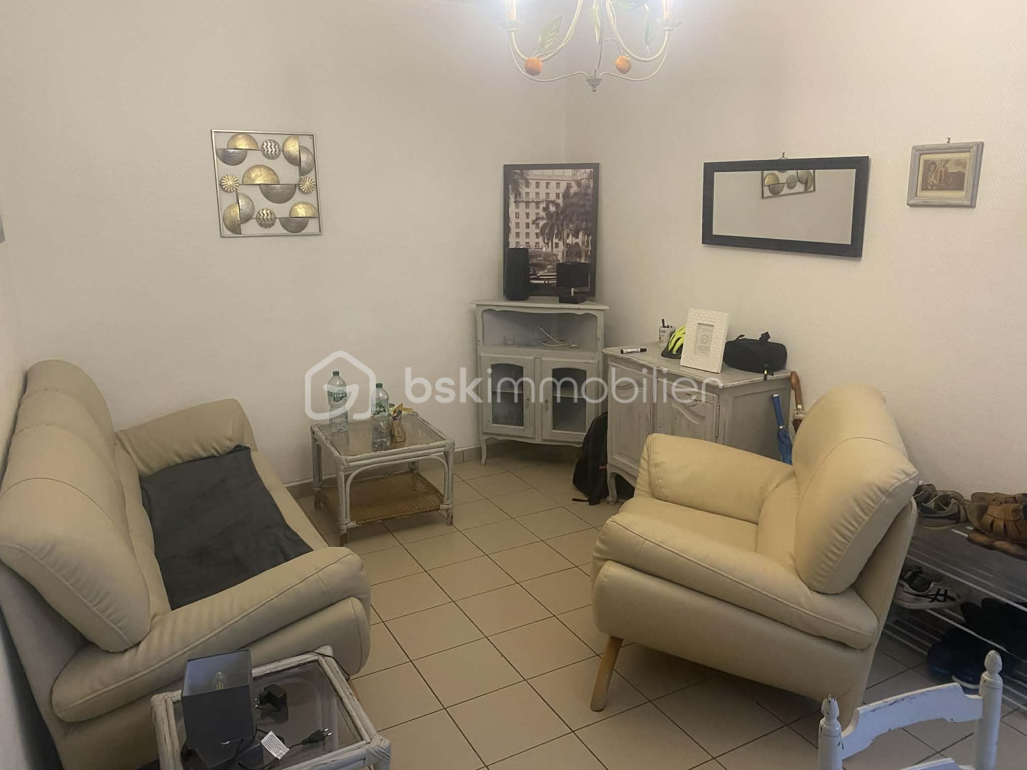 Immeuble mixte de 221 m² - effd0069-6d40-440c-80be-9c54dbcff06a.jfif