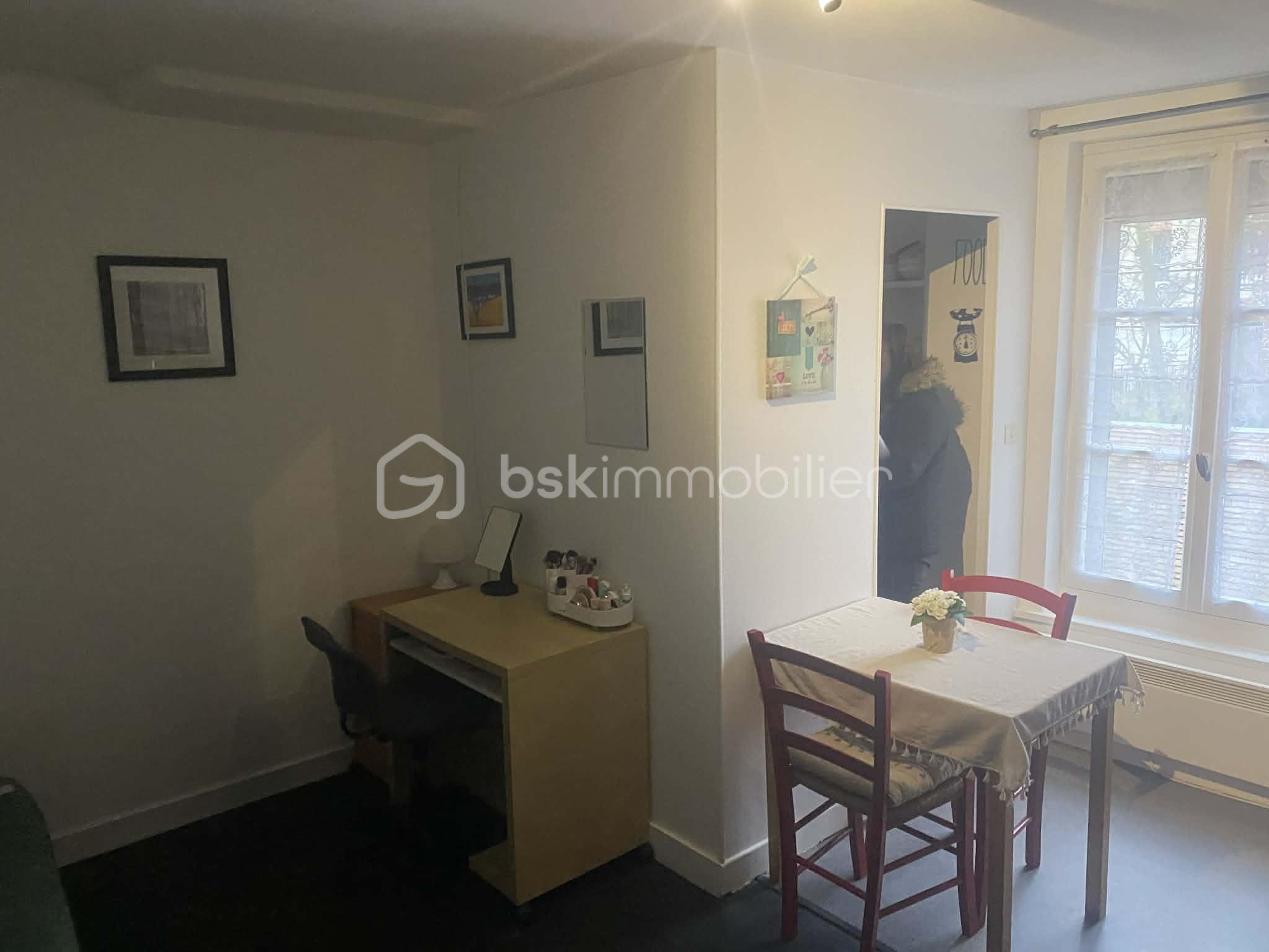 Immeuble mixte de 221 m² - c22f4cd0-36da-433a-8178-926203a4ca72.jfif