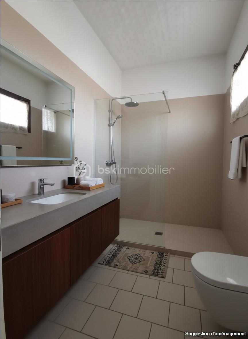 Maison de 120 m² - 15-SDB RELOOKEE.jpg