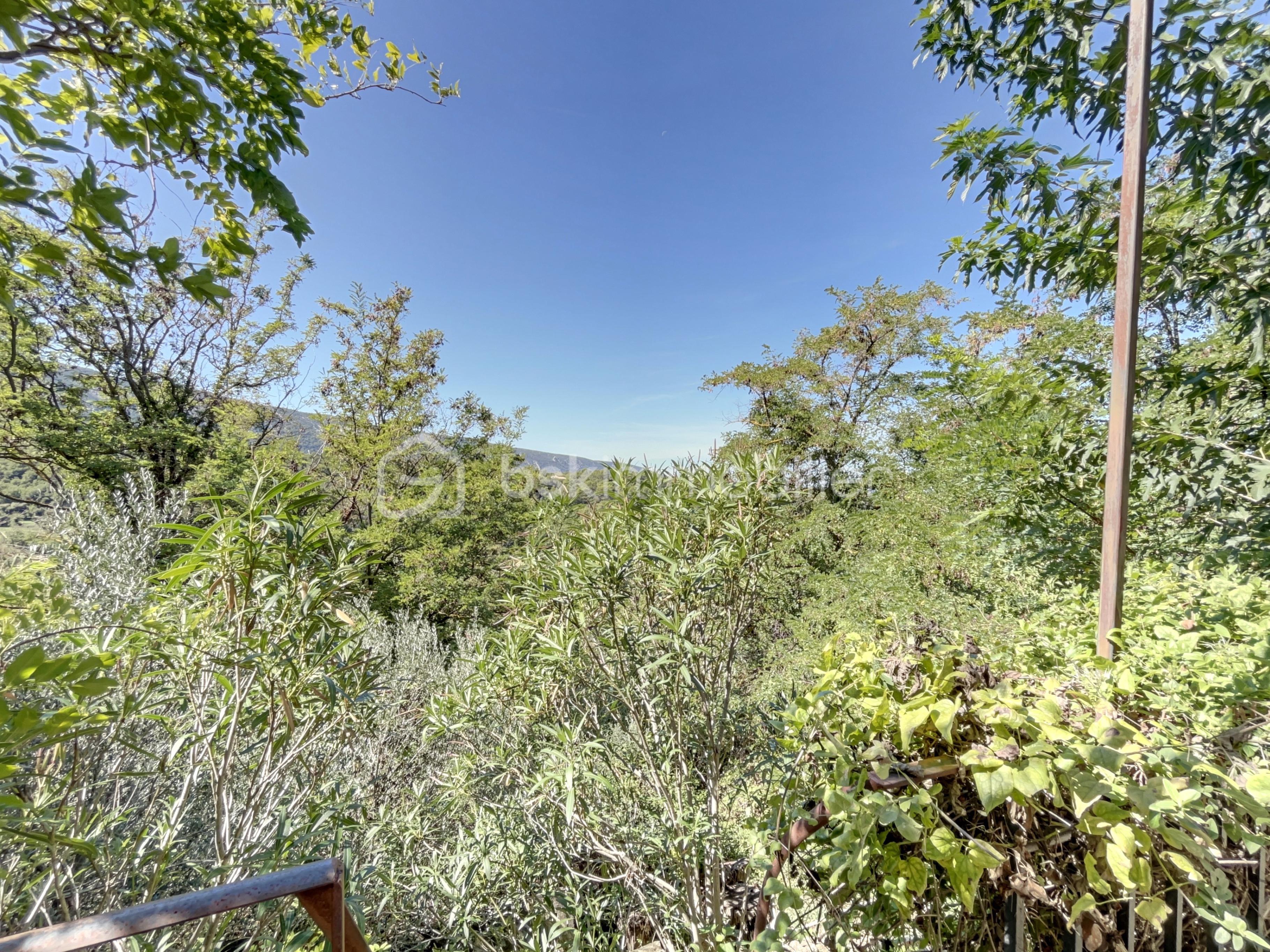 Terrain de 476 m² - VUE.jpg