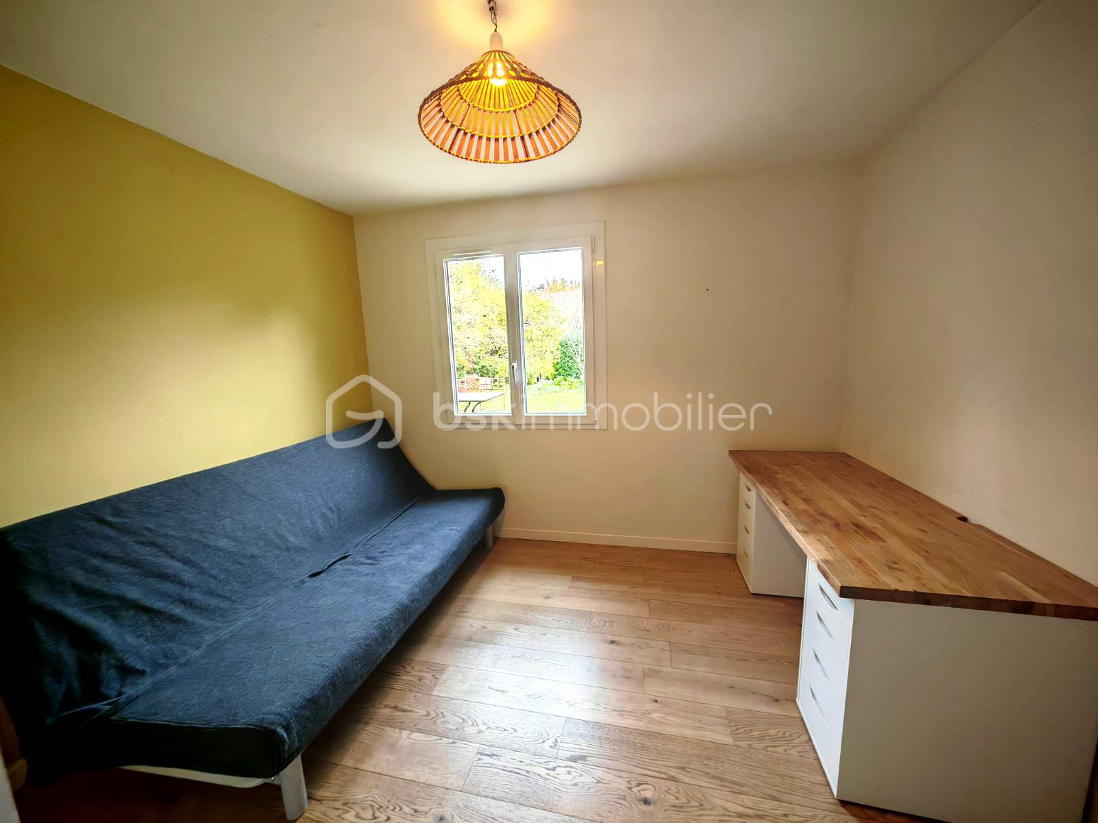 Maison traditionnelle de 110 m² - chambre-rdc.jpg