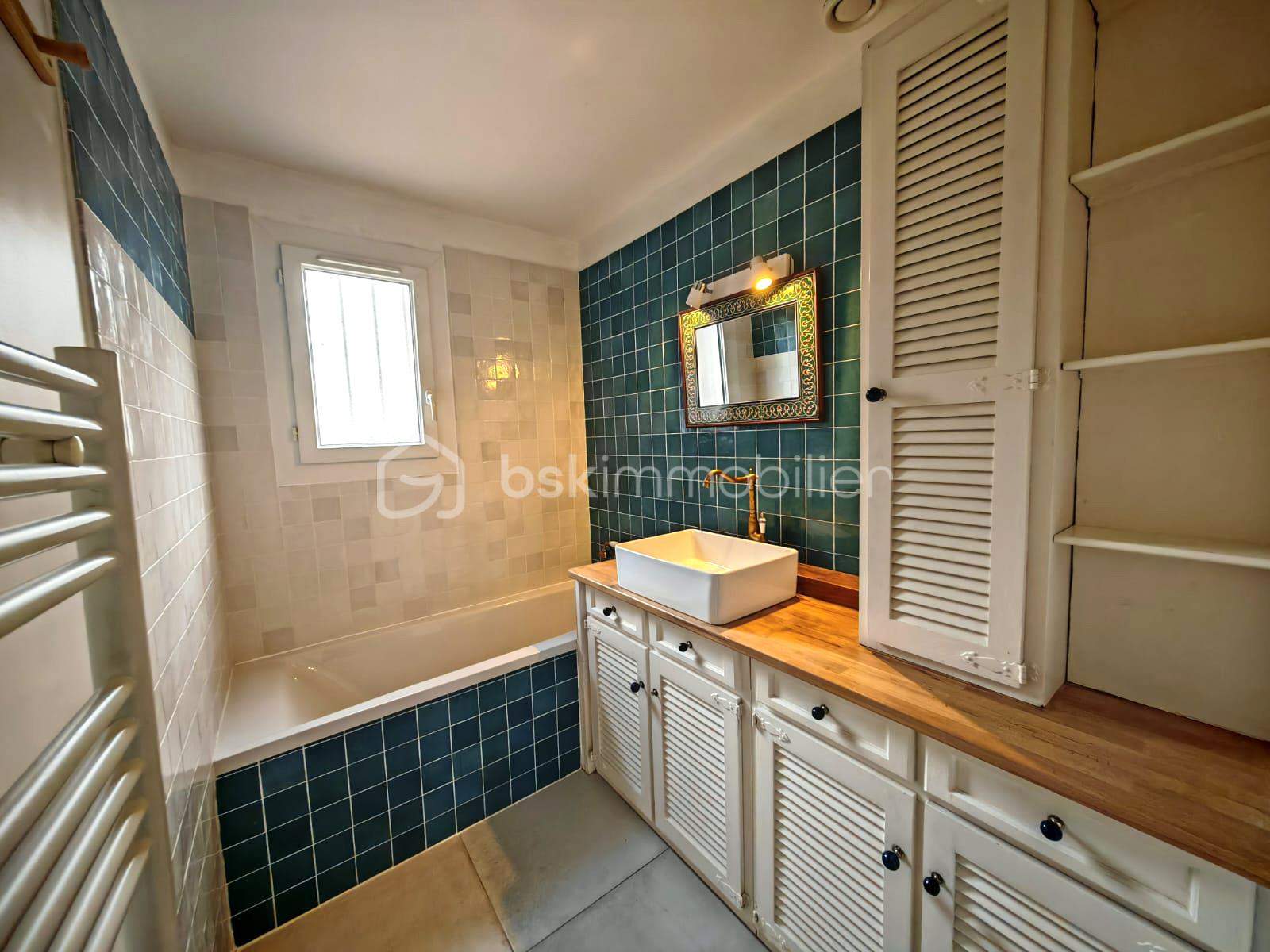 Maison traditionnelle de 110 m² - SDB.jpg