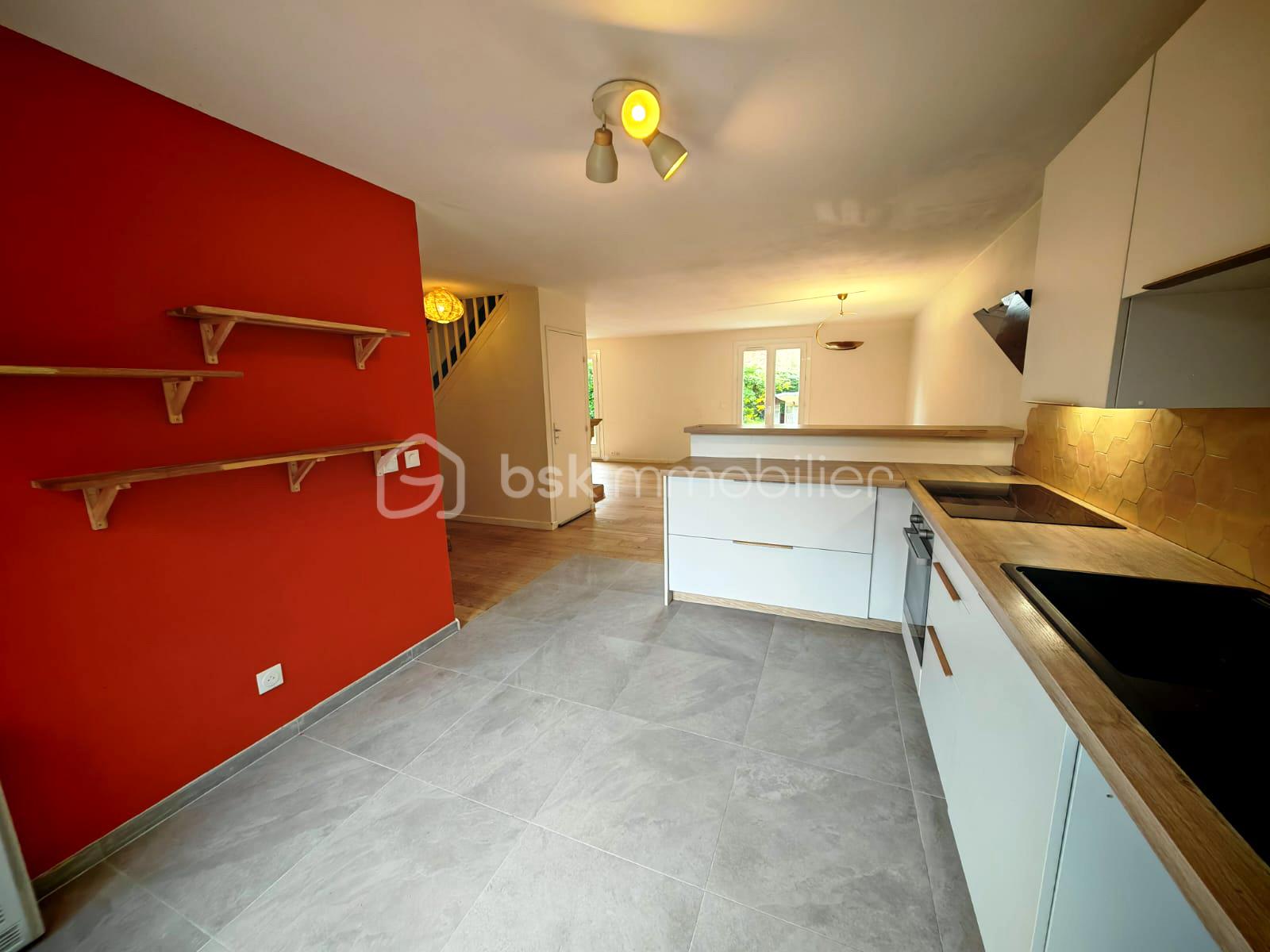 Maison traditionnelle de 110 m² - cuisine-salon.jpg