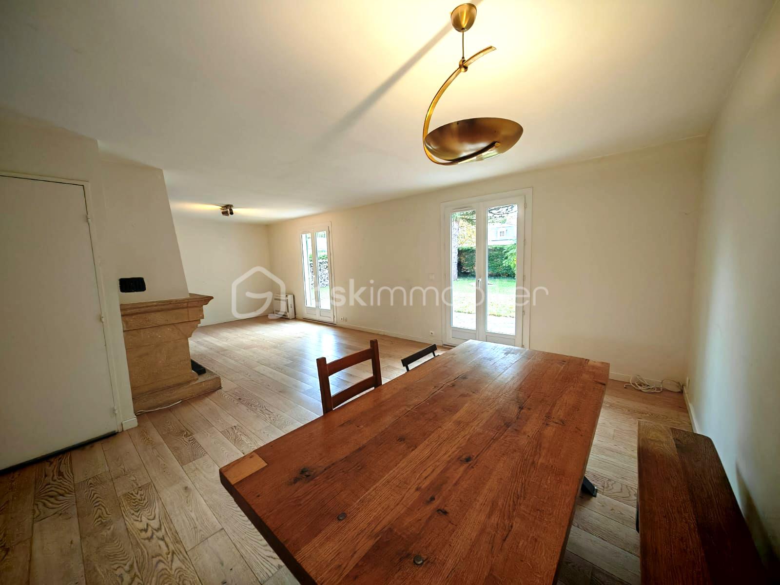 Maison traditionnelle de 110 m² - salon-2.jpg