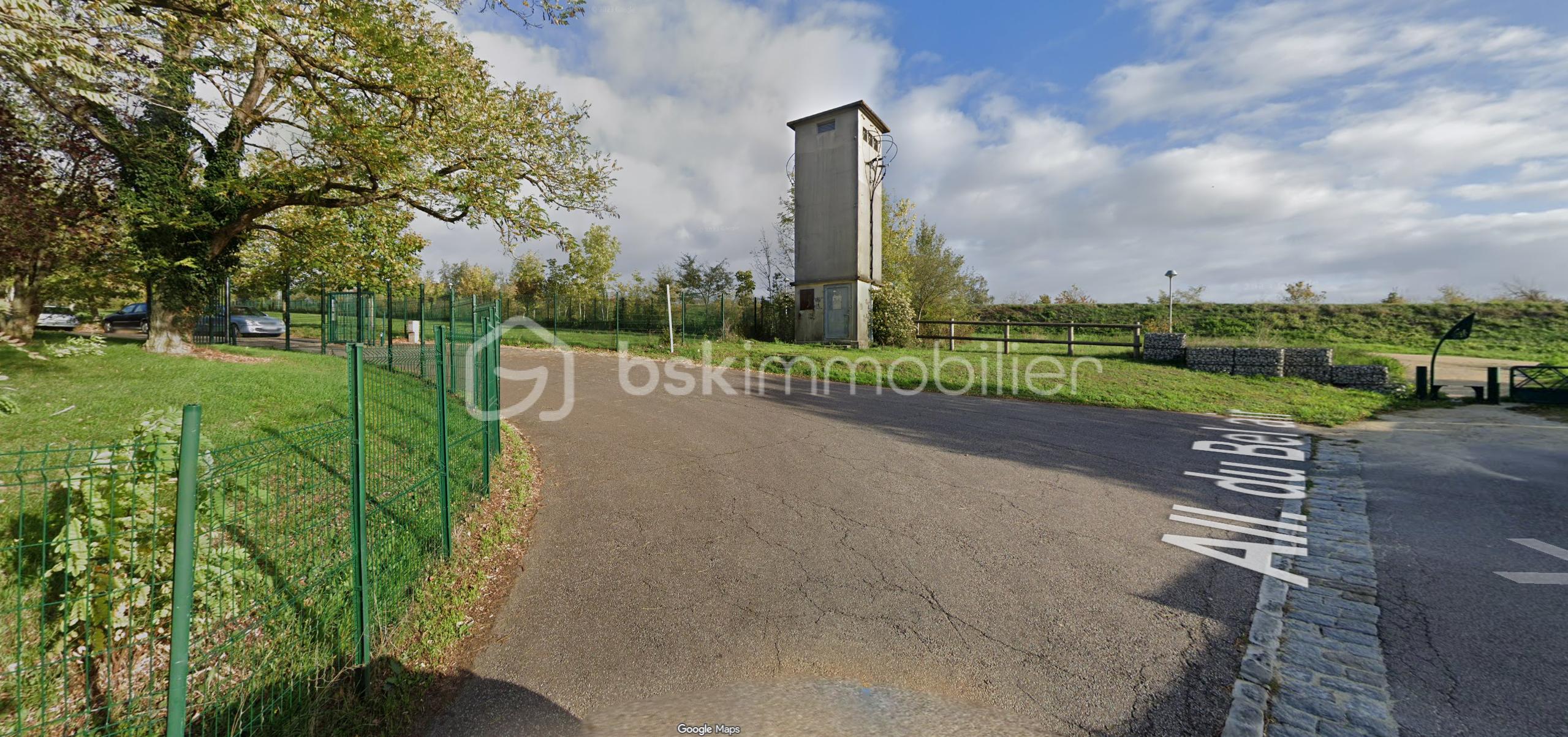 Parking de 14 m² - LimayRue3.png