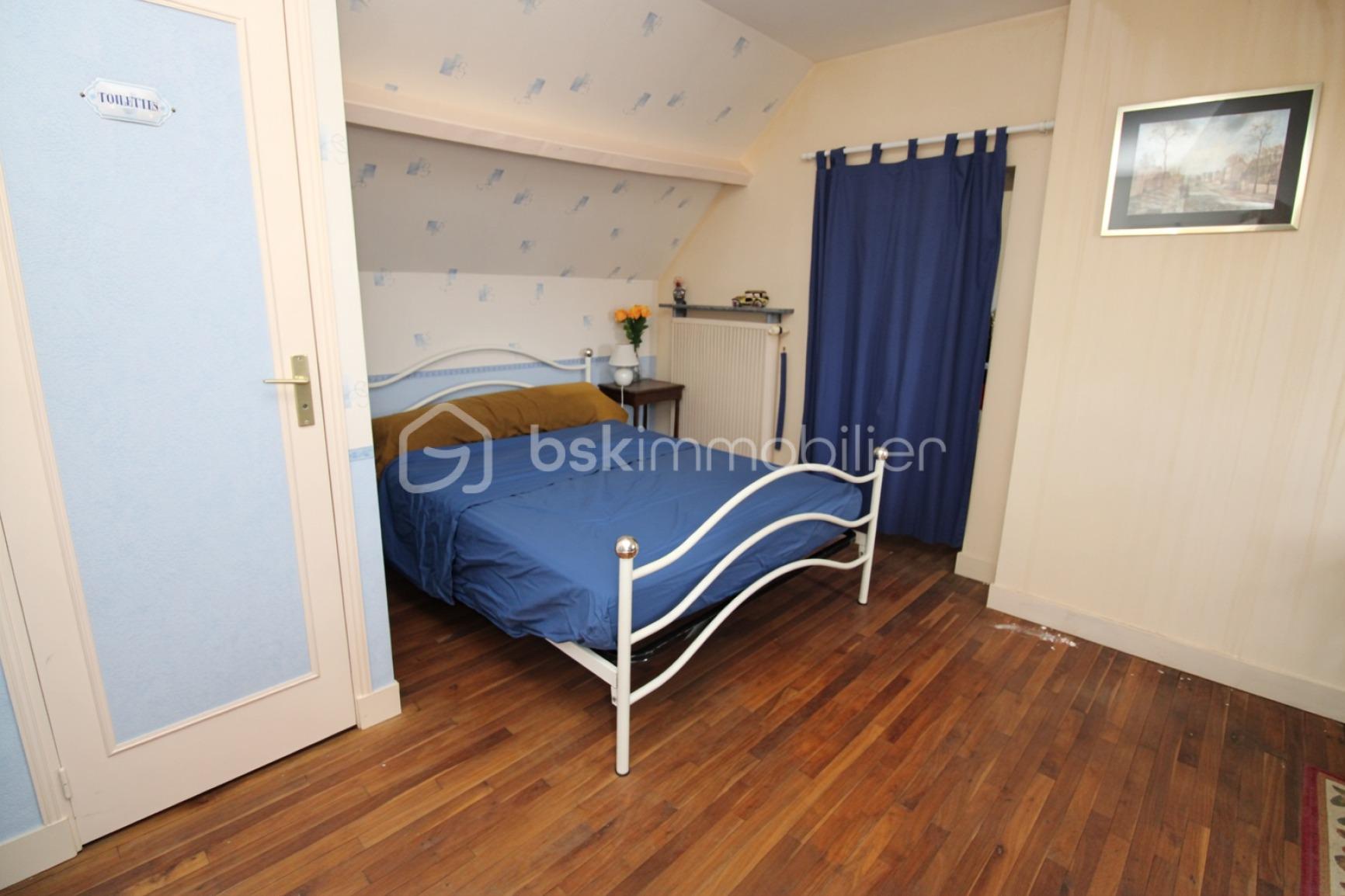 Maison de 140 m² - b23f7af8d164e5e-1.jpg