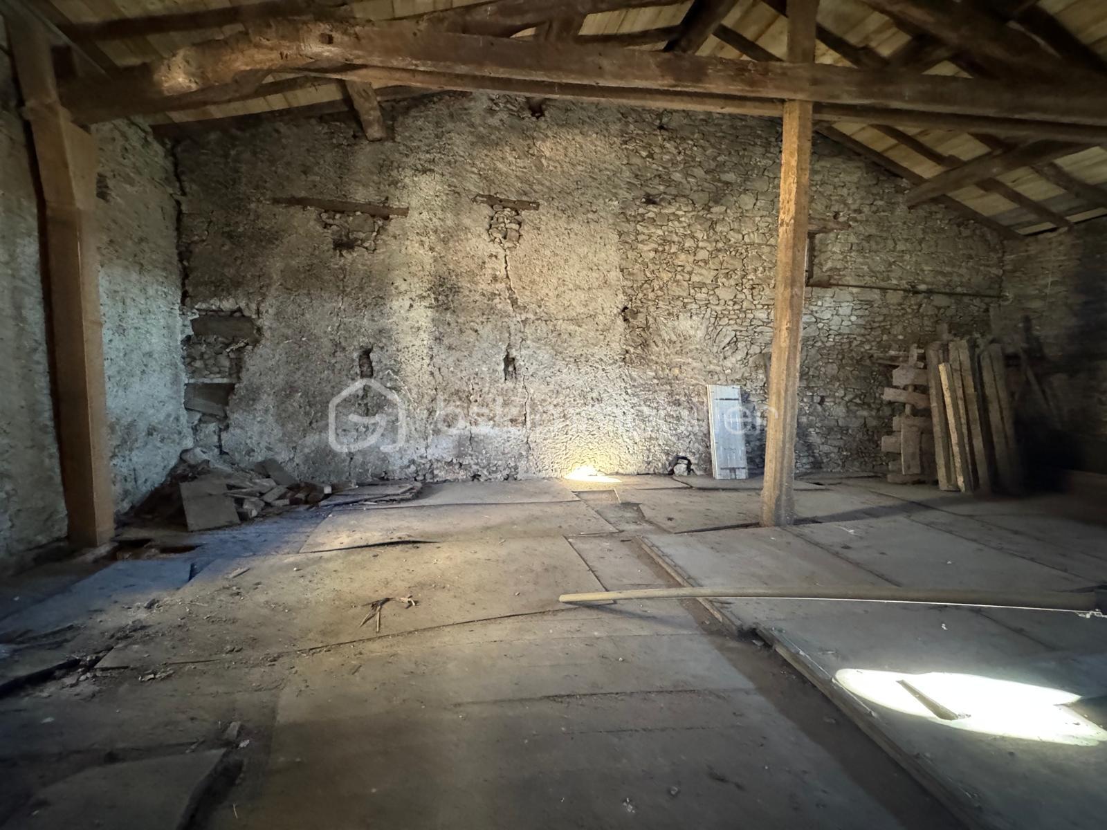 Immeuble mixte de 150 m² - IMG-20250120-WA0004.jpg