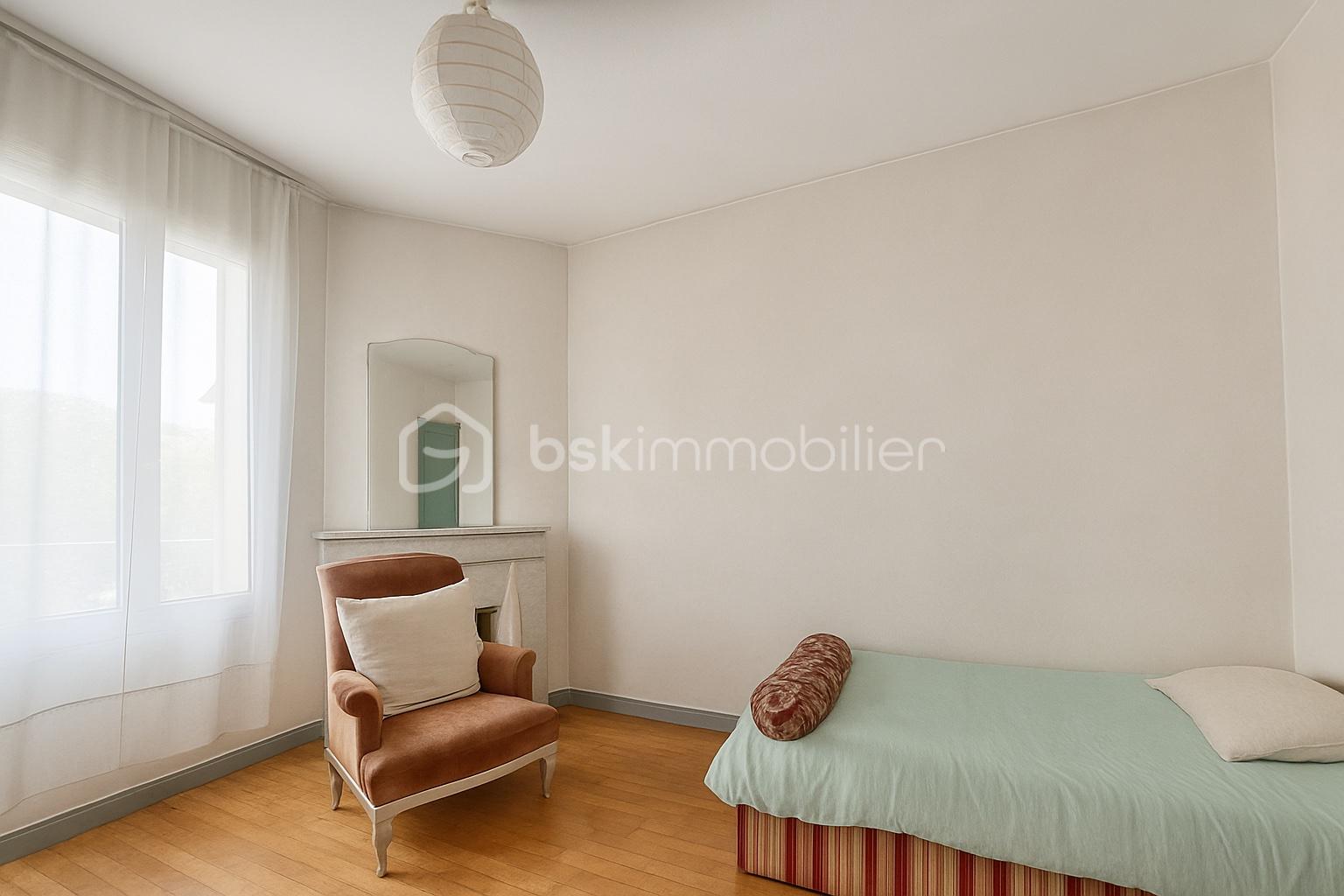 Maison de 135 m² - chambre 1 .jpg