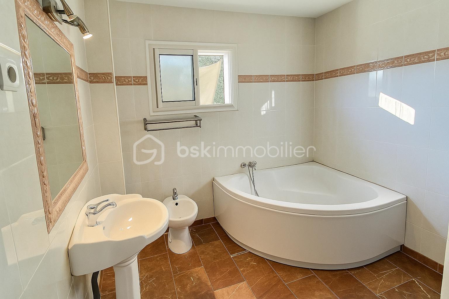 Demeure de 161 m² - ChatGPT Image Oct 16, 2025, 06_52_54 PM.png