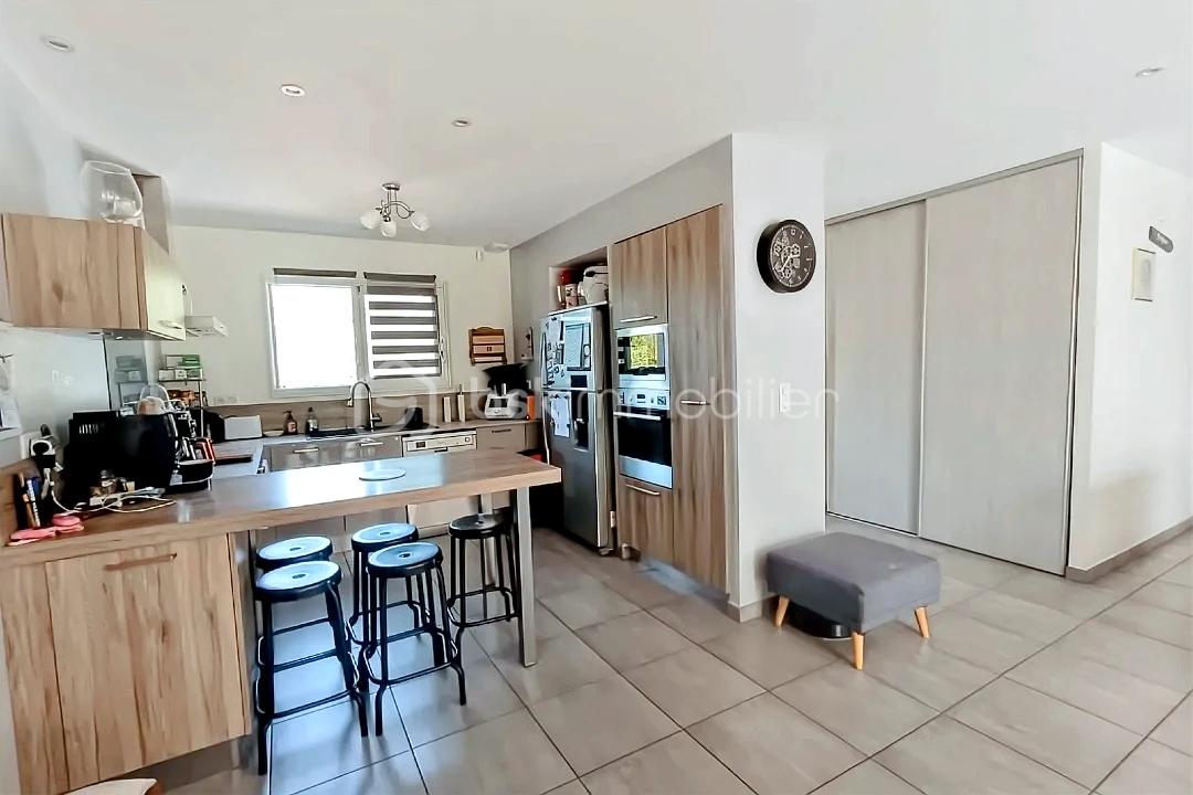 Maison de 130 m² - hoqi-c6c7814b39834bc8aa0c10bb37028107.jpg