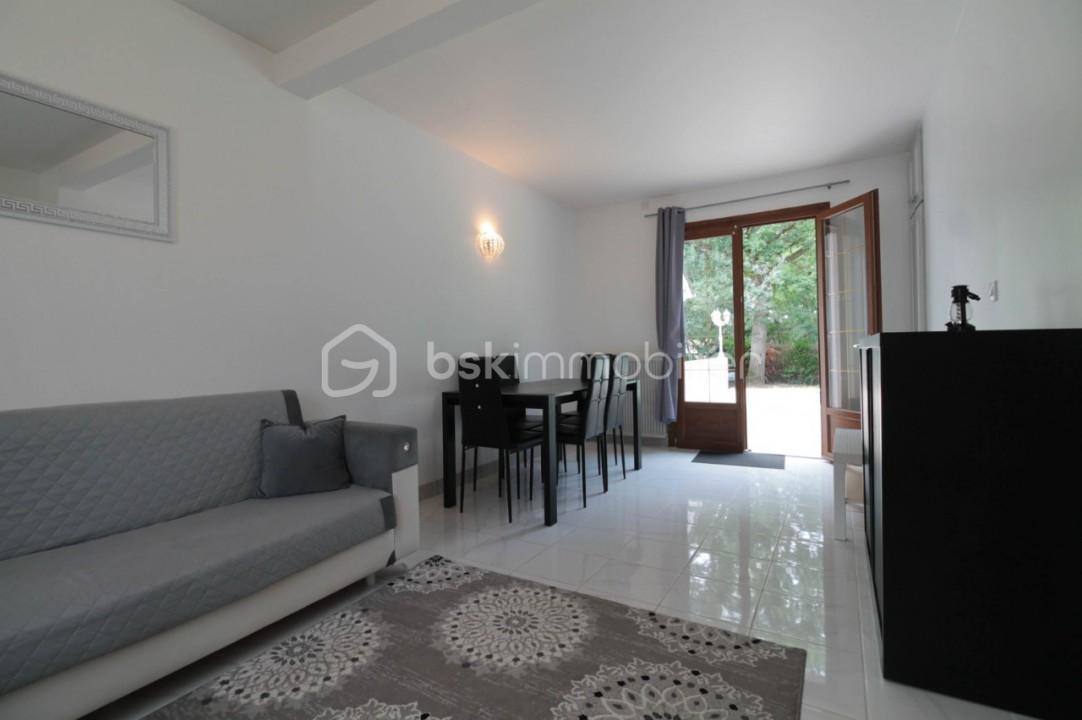 Maison de 140 m² - chambre1_piscine.jpg