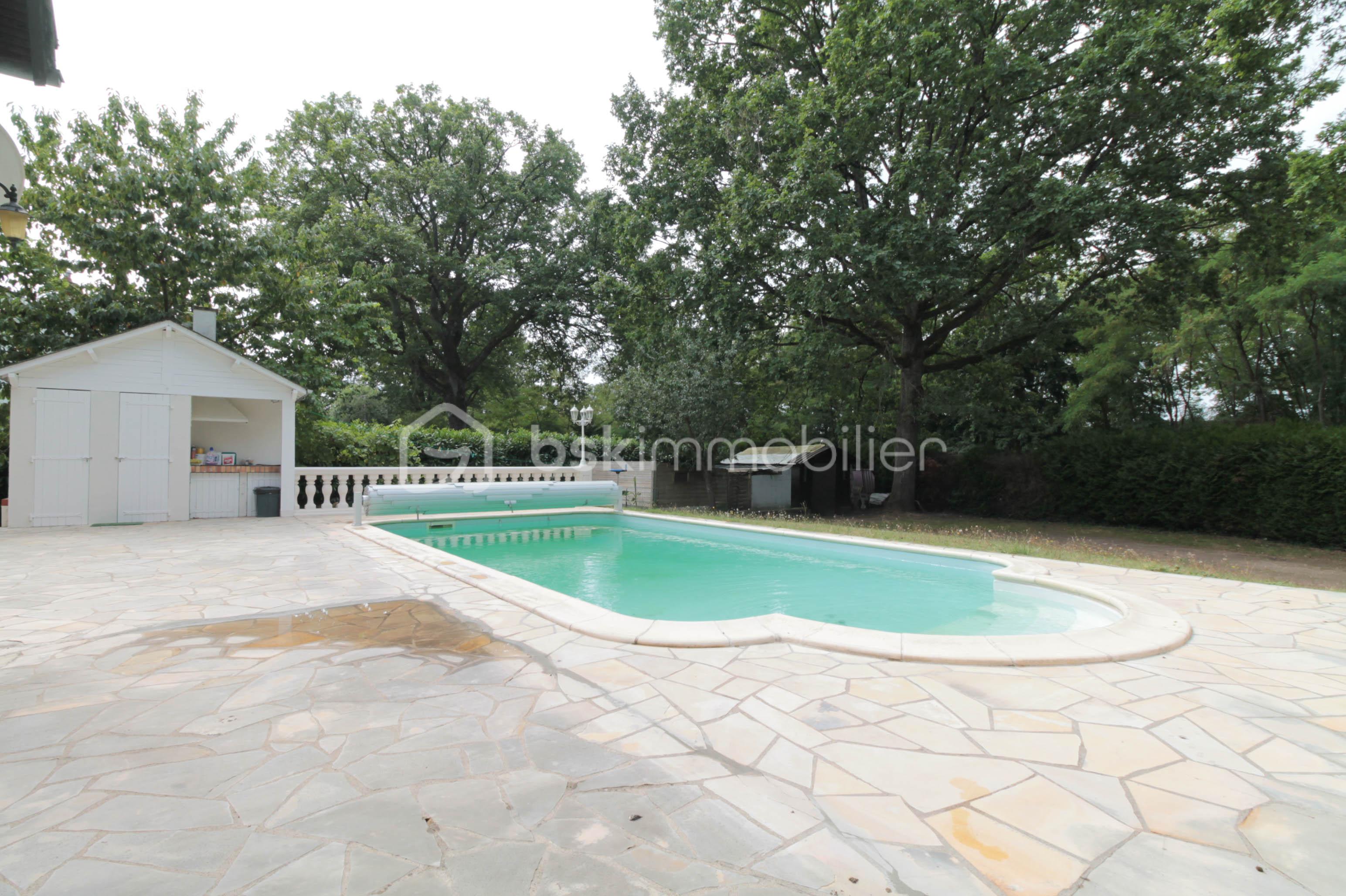 Maison de 140 m² - dZhpJwohCGuyAMvLugaXMXolJpMCIFnY4a40R5gN.jpg