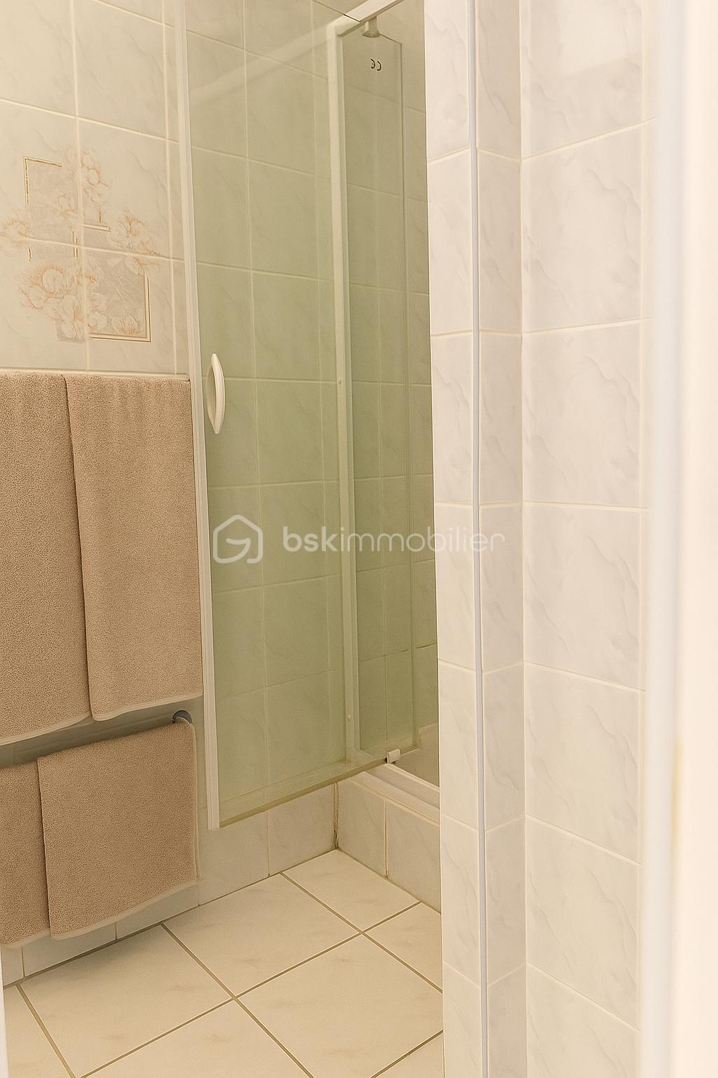 Appartement de 53 m² - ChatGPT Image Nov 4, 2025, 08_28_13 PM.png