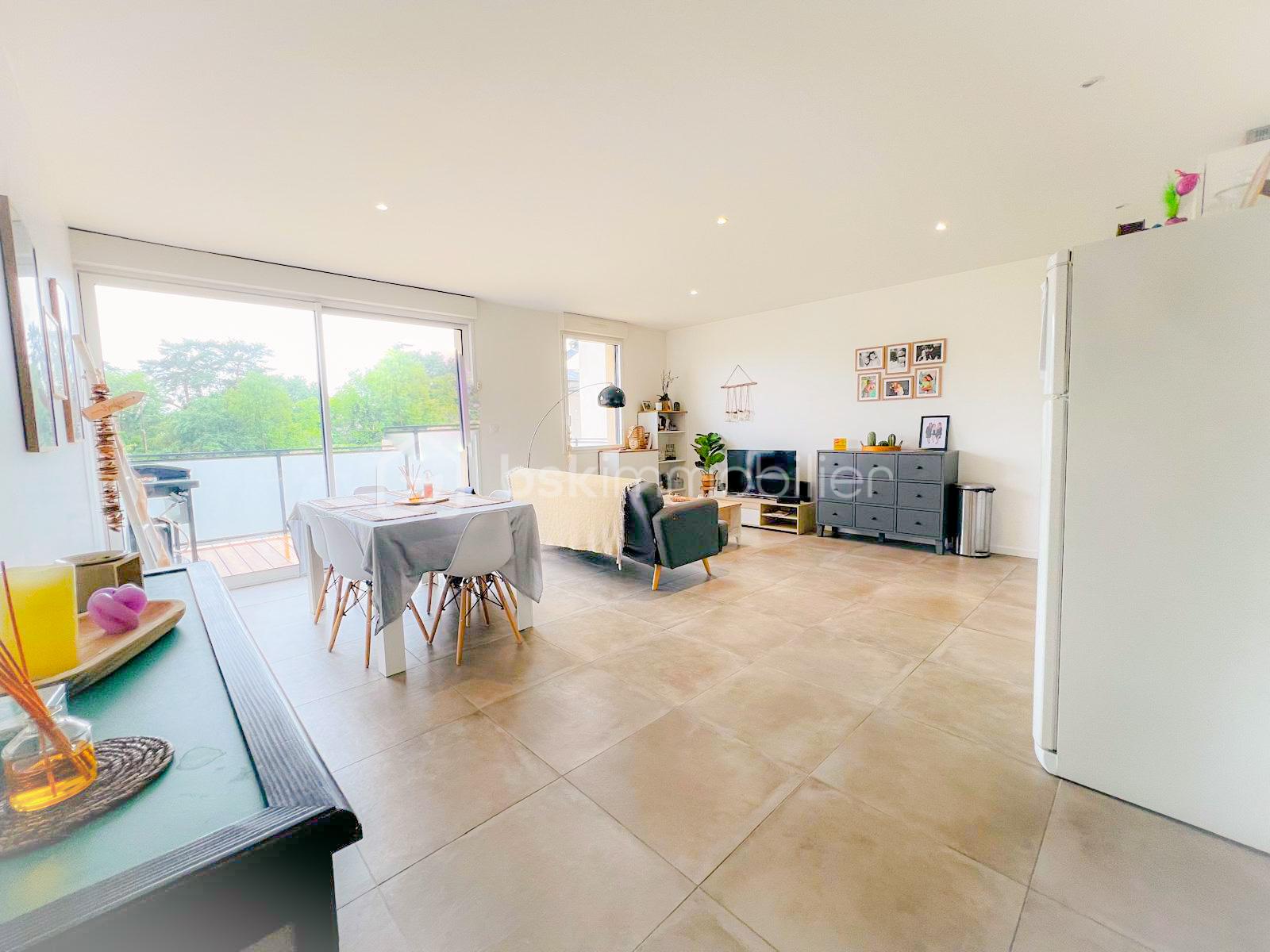 Appartement de 71,68 m² - SEJOUR ENTREE PHOTOSHOP.jpg