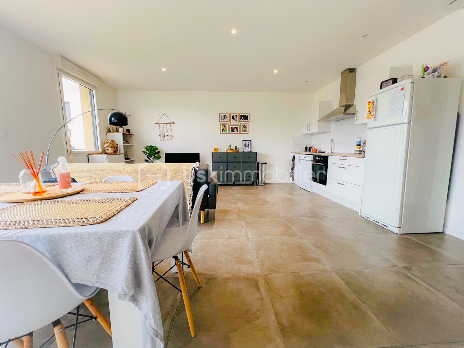 Appartement de 71,68 m² - SEJOUR 7 PHOTOSHOP.jpg
