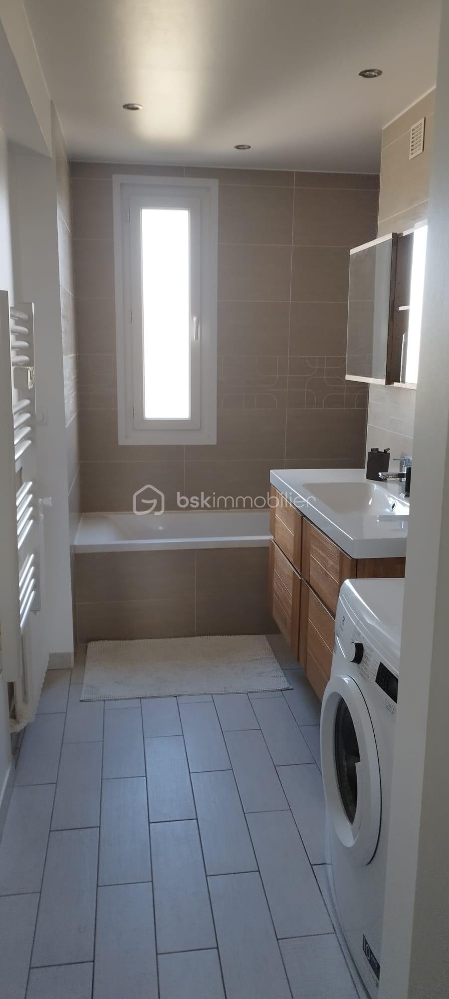 SALLE DE BAIN .jpeg