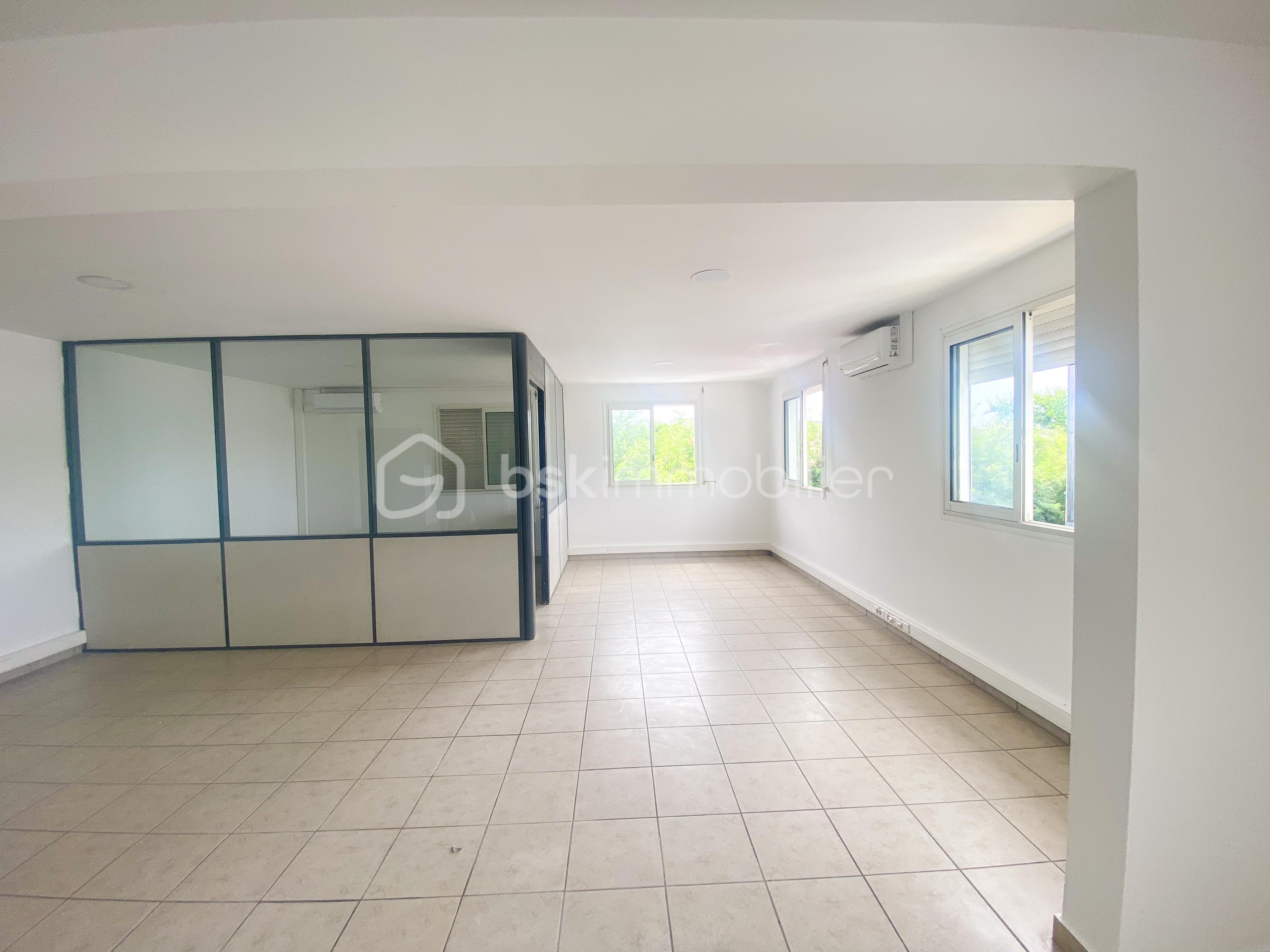 Bureau de 74 m² - IMG_8249.jpg