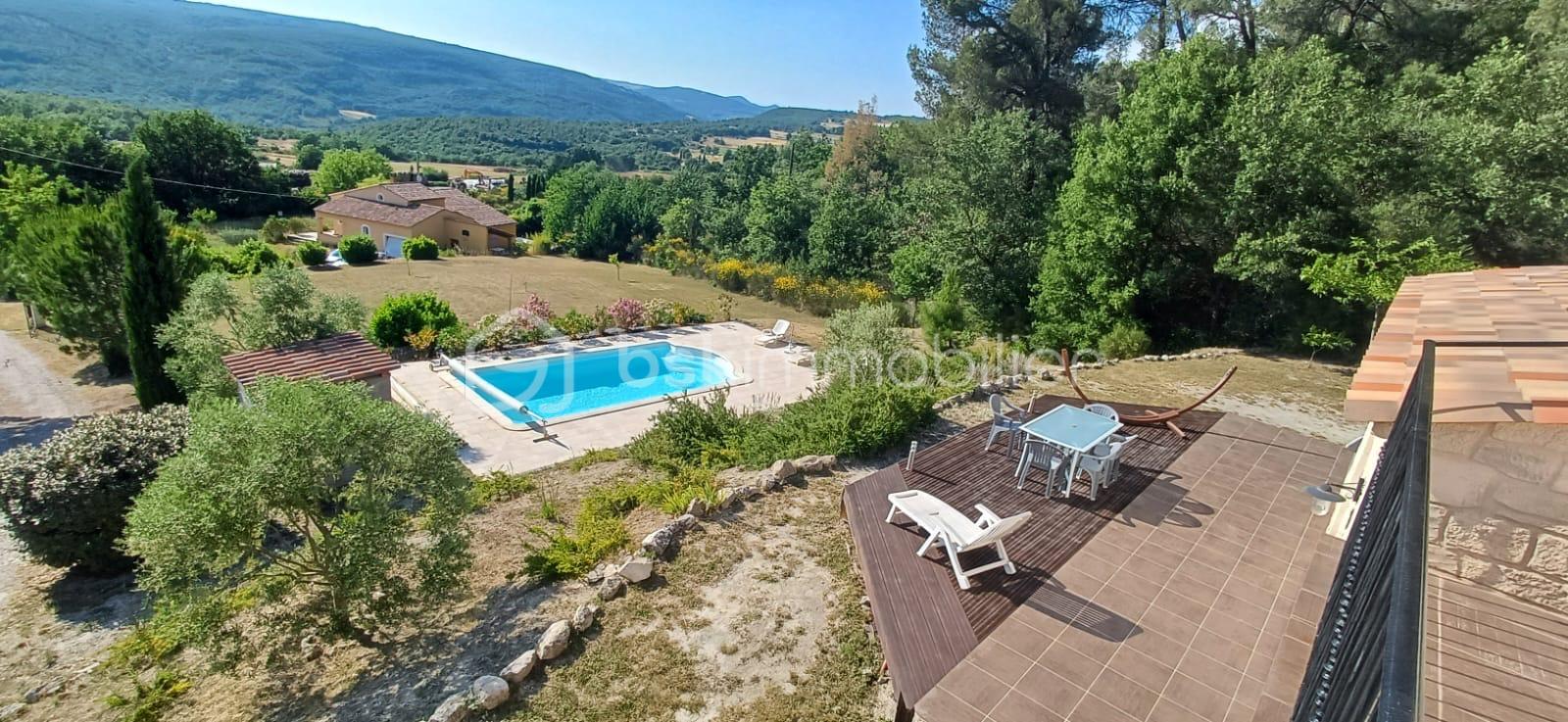 Maison provencale de 177 m² - 63aabe1f-70b2-437e-be65-8a6fd87a1d5f.JPG