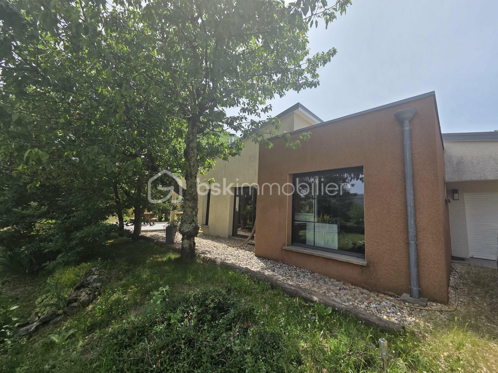 Maison de 102 m² - ba0679a0-5498-4908-a3b4-b34a4e9a75f6.jfif