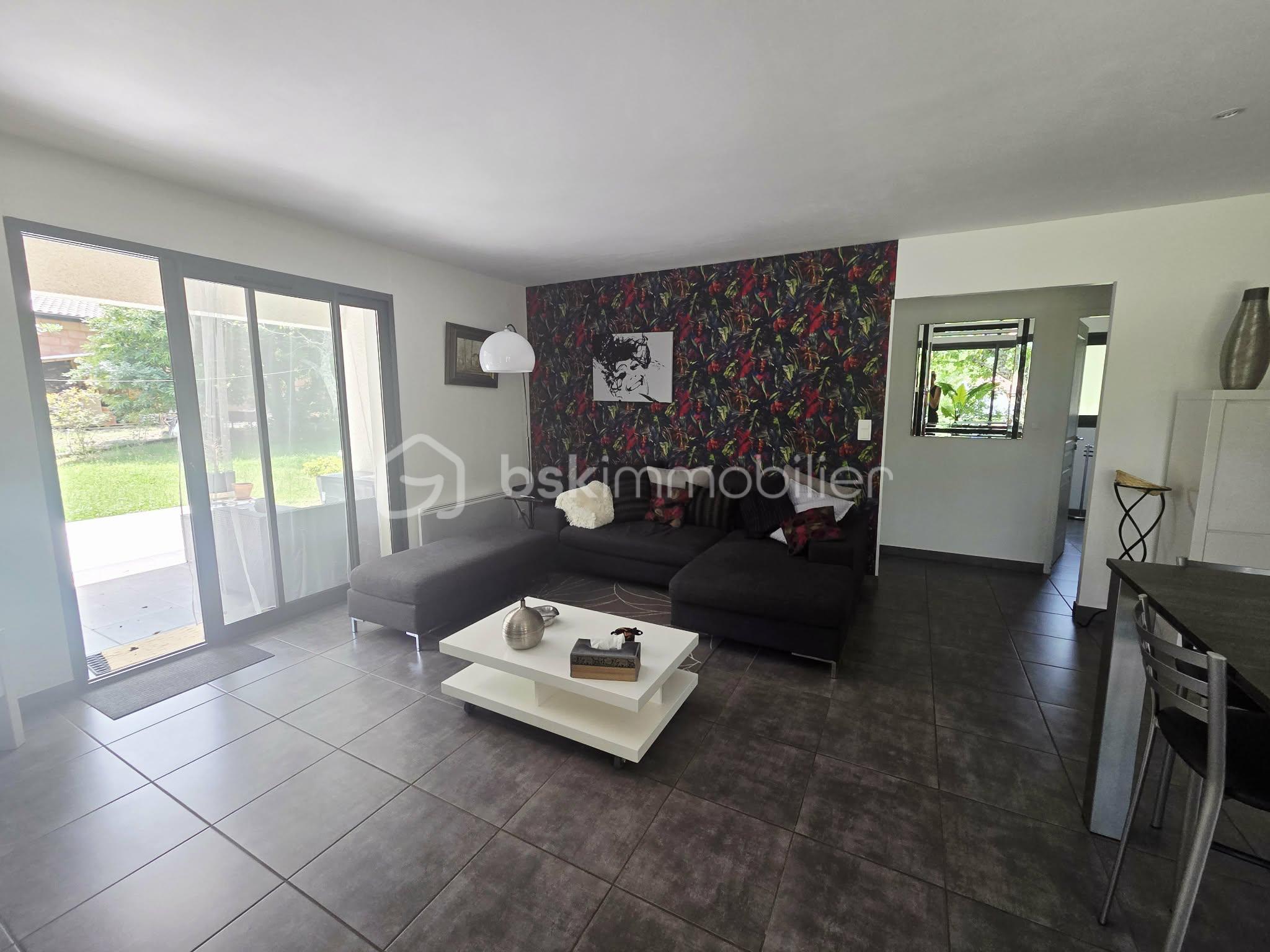 Maison de 102 m² - a8d8975d-d747-450c-aa7d-879c864151b9.jfif