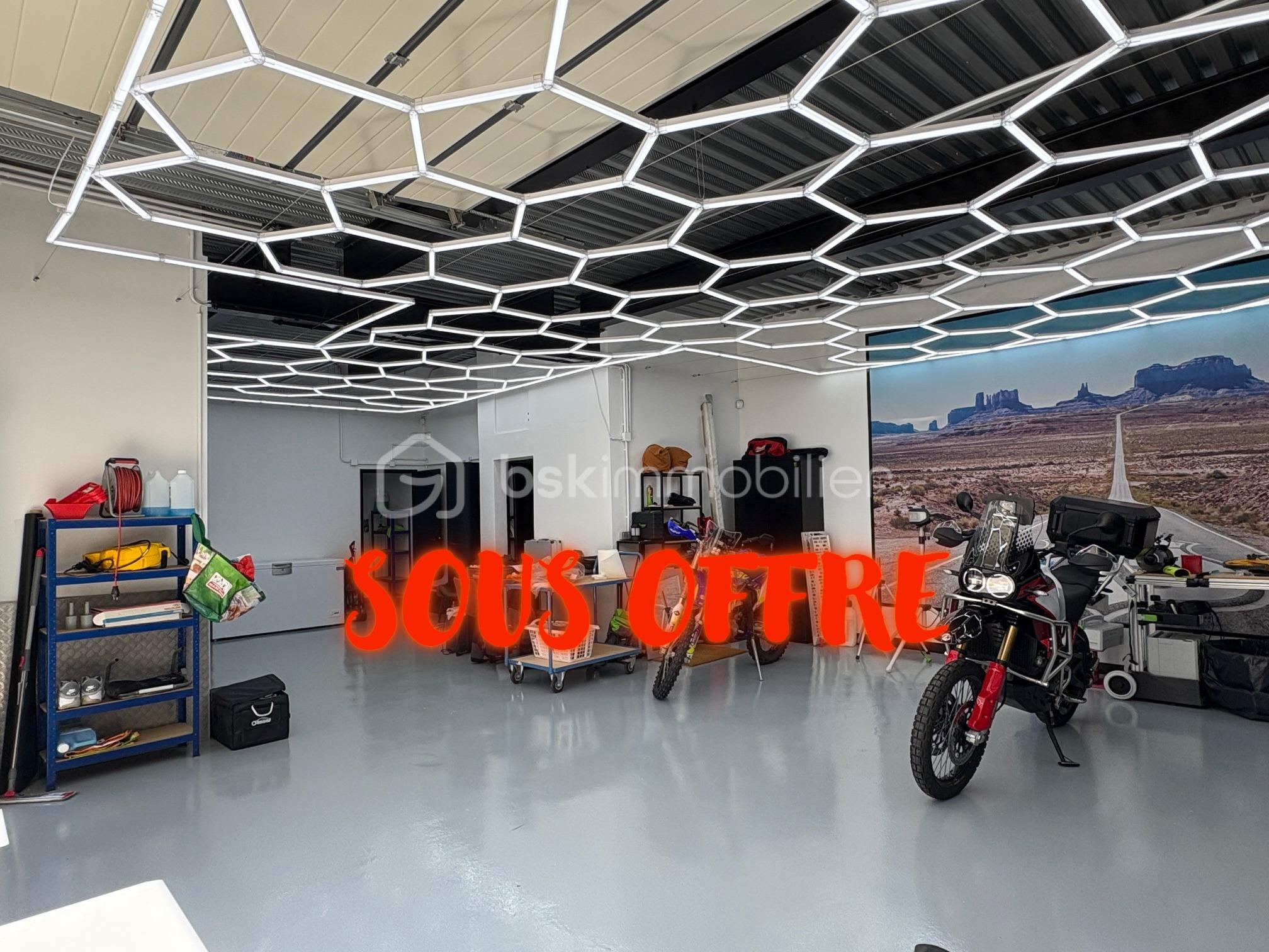 Local d'activités de 93 m²