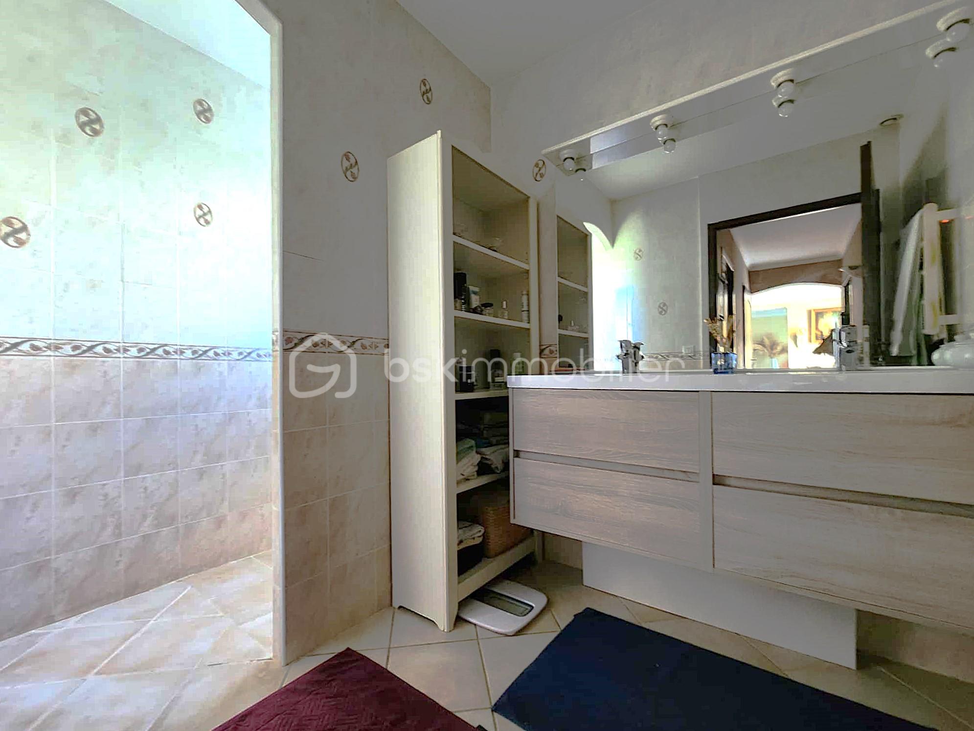 Villa de 129 m² - 710ce5b3-1700-491c-b02f-c6d76500bea7.jpg