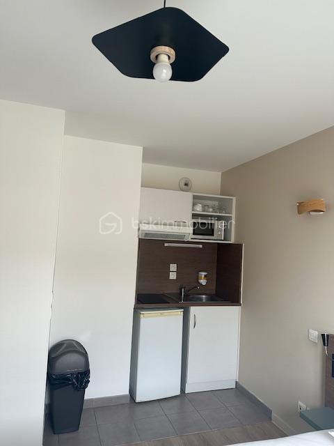 Chambre de service de 30,59 m² - IMG_2073.jpg