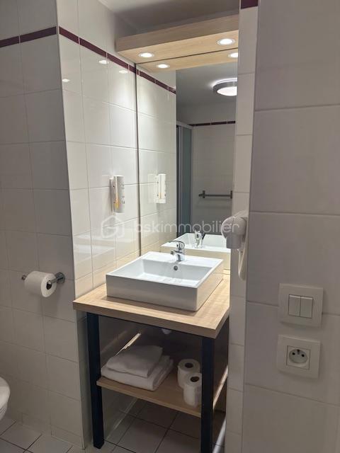 Chambre de service de 30,59 m² - IMG_2080.jpg