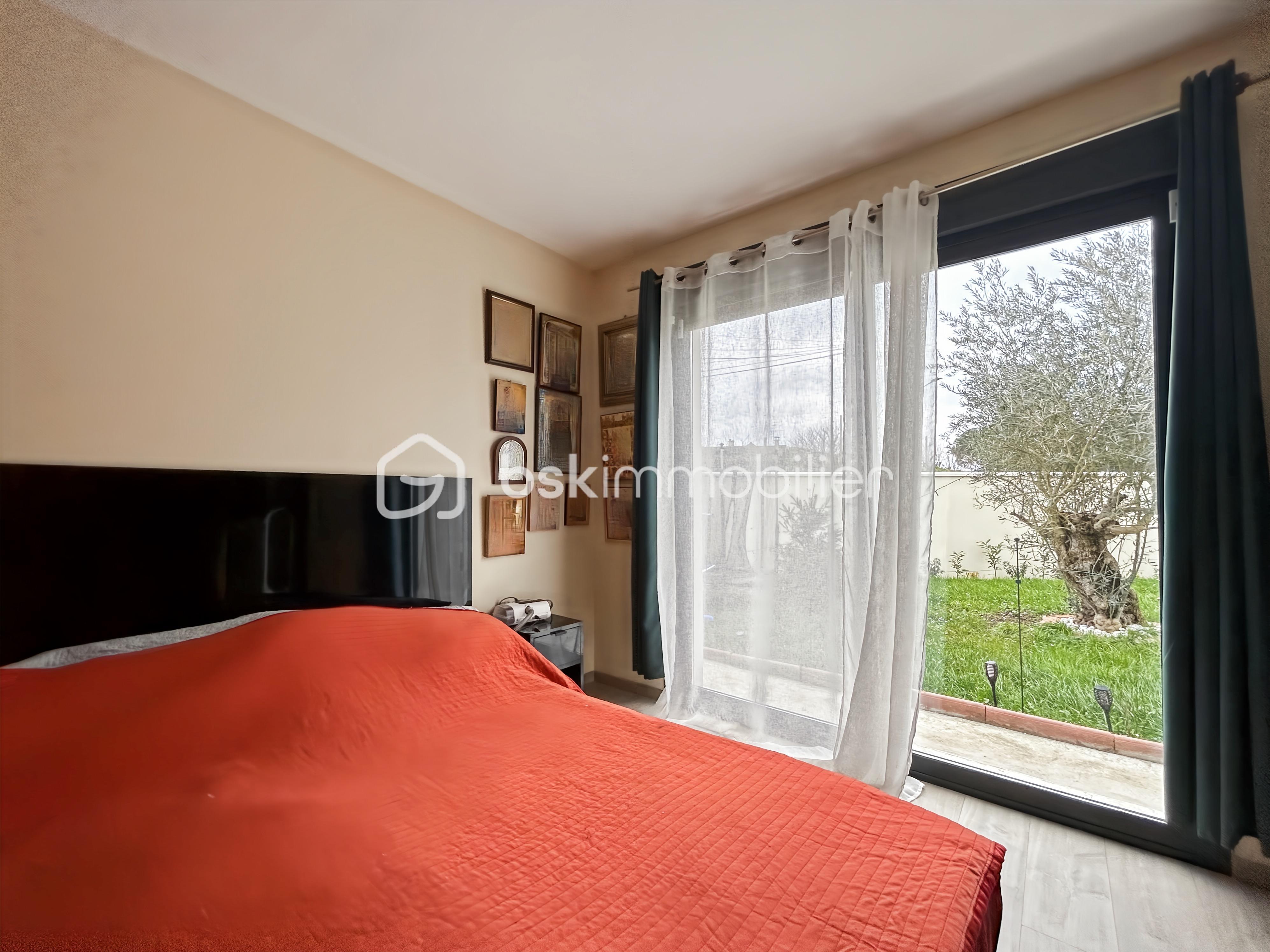 Maison contemporaine de 150 m² - u0TuH4ZkB0Hyuxwzx1CmWc2Splv9hZn3XYnaaRER-branded.jpg