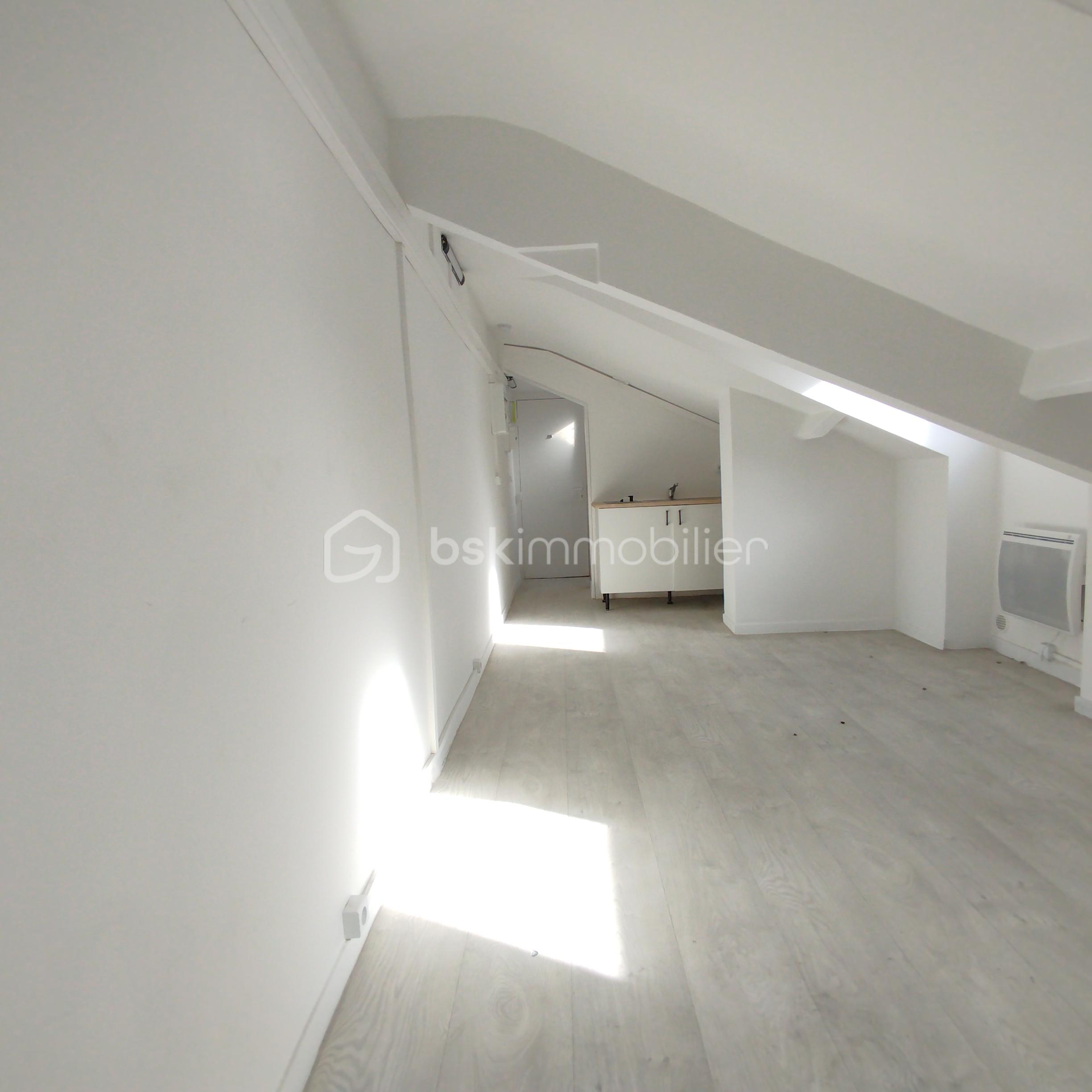 Appartement de 25,70 m² - IMG_20251024_145640 (1).jpg